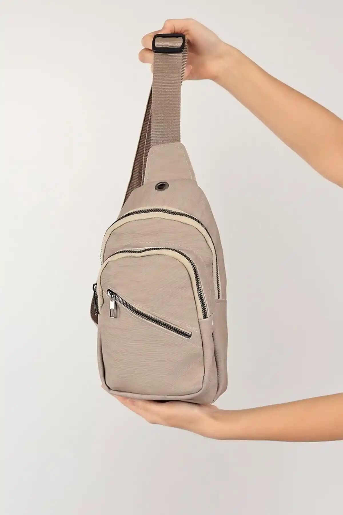 Vizon Renkli Çok Yönlü Günlük Çanta Unisex Tasarım ve Dayanıklı Malzeme ile