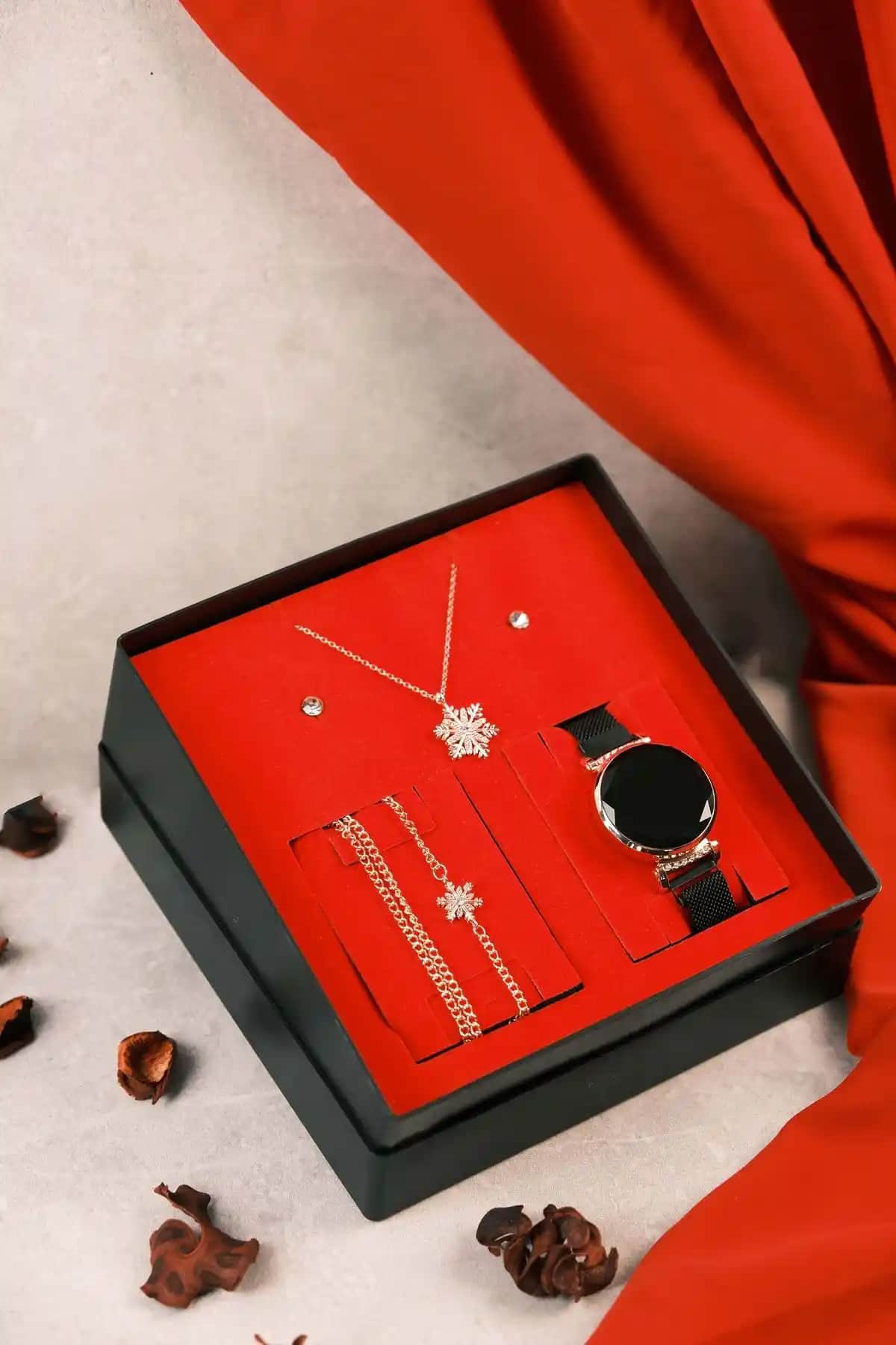 WESSCOLLECTION Kadın Dokunmatik Kol Saati ve Takım Seti Modern Şıklık ve Fonksiyonellik