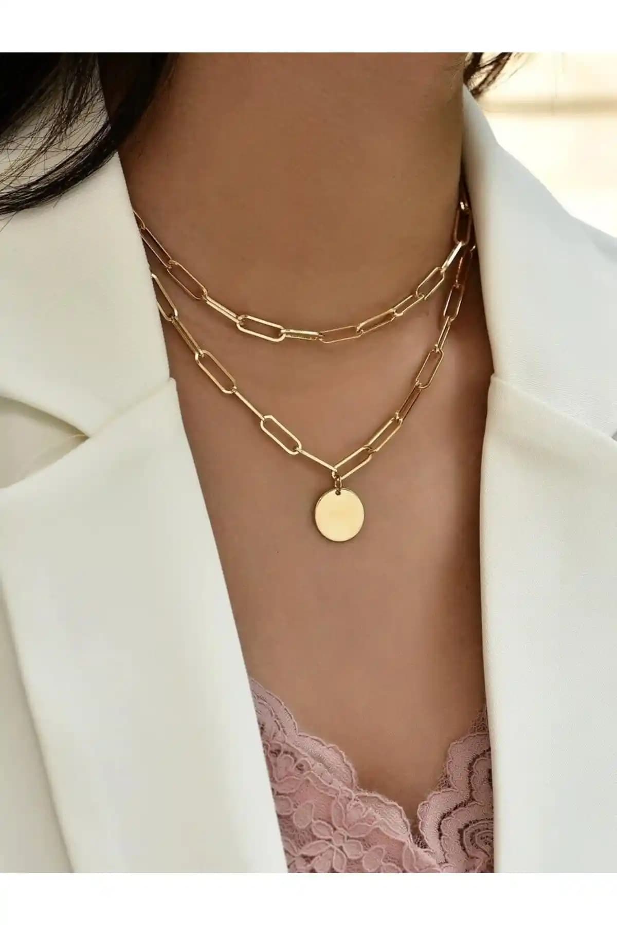 X-Lady Accessories Altın Renkli Zincir ve Barok Kilit İnci Kolye Karşılaştırması