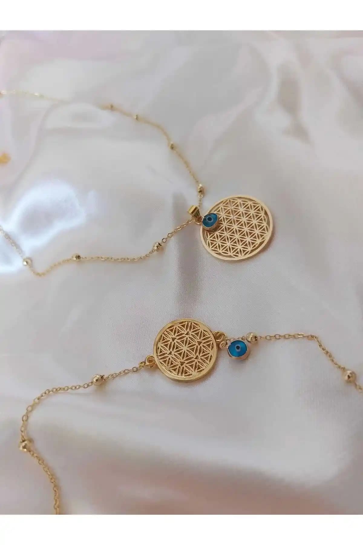 Yaşam Ağacı Nazar Künye ve Kolye Seti: Zarif ve Anlamlı Takı Seçenekleri