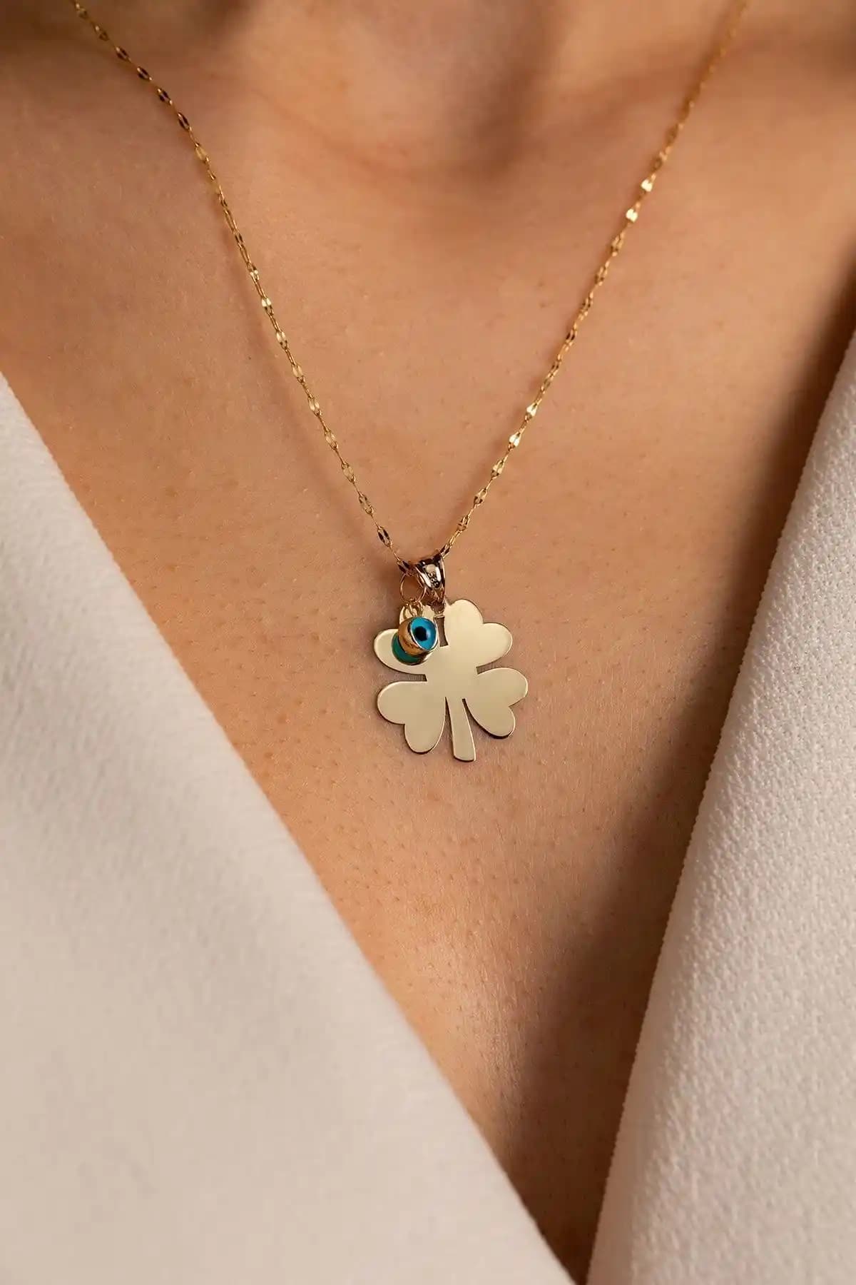 Yavuz Kuyumculuk 14 Ayar Altın Yönca Motifli Zarif Kolye Gündelik ve Ofis Kullanımı