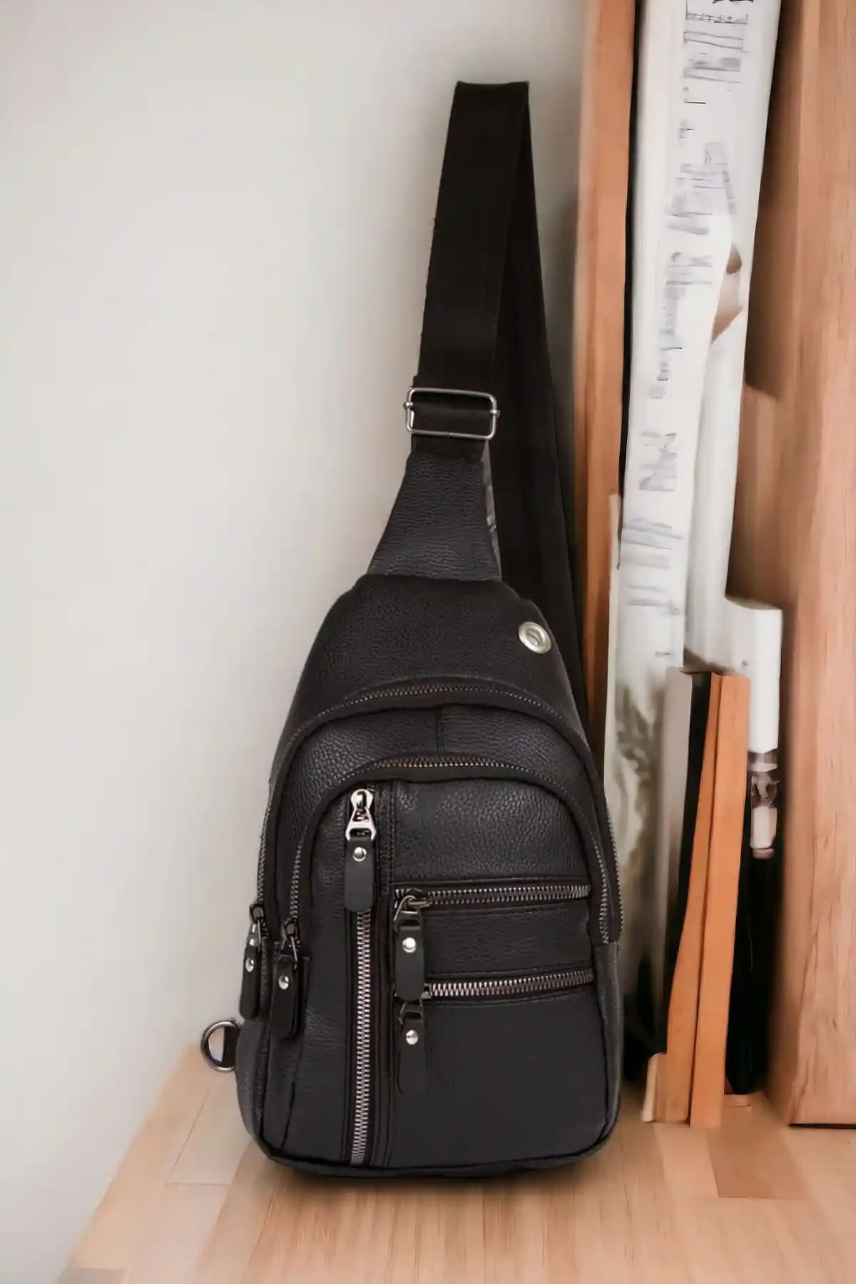 Yeni Unisex Vegan Deri Çanta: Şık ve Fonksiyonel Günlük ve Spor Kullanımı İçin