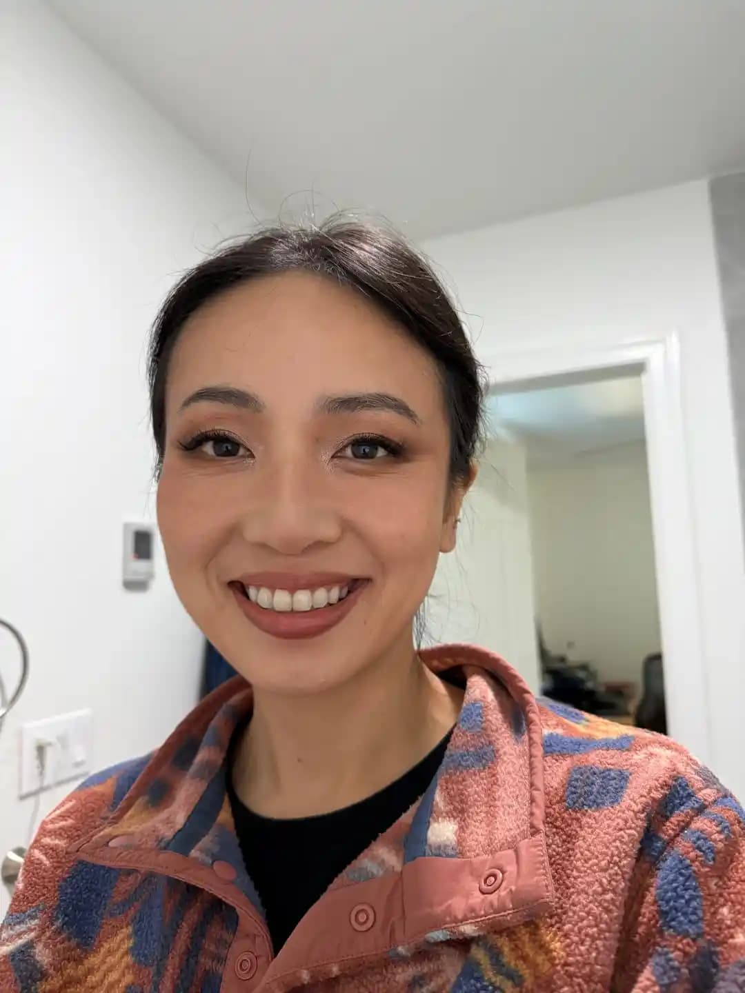 Düğün Makyajınızı Kendiniz Yaparken Doğru Ürün Seçimi ve Uygulama Teknikleri