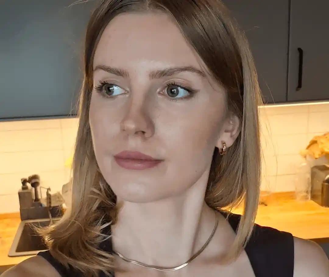 Günlük Makyajda Doğal ve Belirgin Görünüm İçin Ürün ve Teknikler