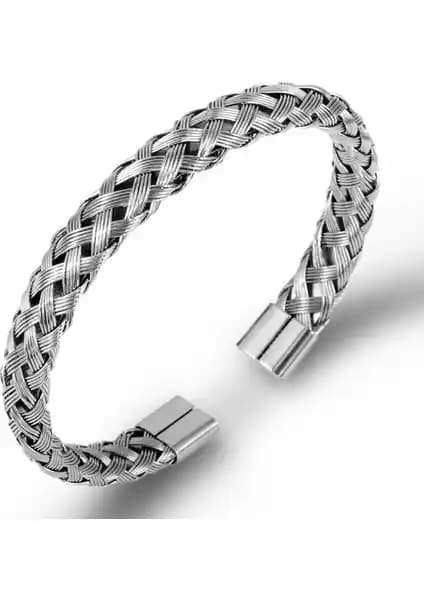 Çelik Bileklik Karşılaştırması: Dayanıklılık ve Tasarım Açısından En İyi Seçenekler