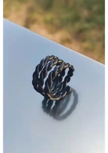 Erkek Siyah Yüzükleri Karşılaştırması: Tasarım, Malzeme ve Kullanıcı Yorumları