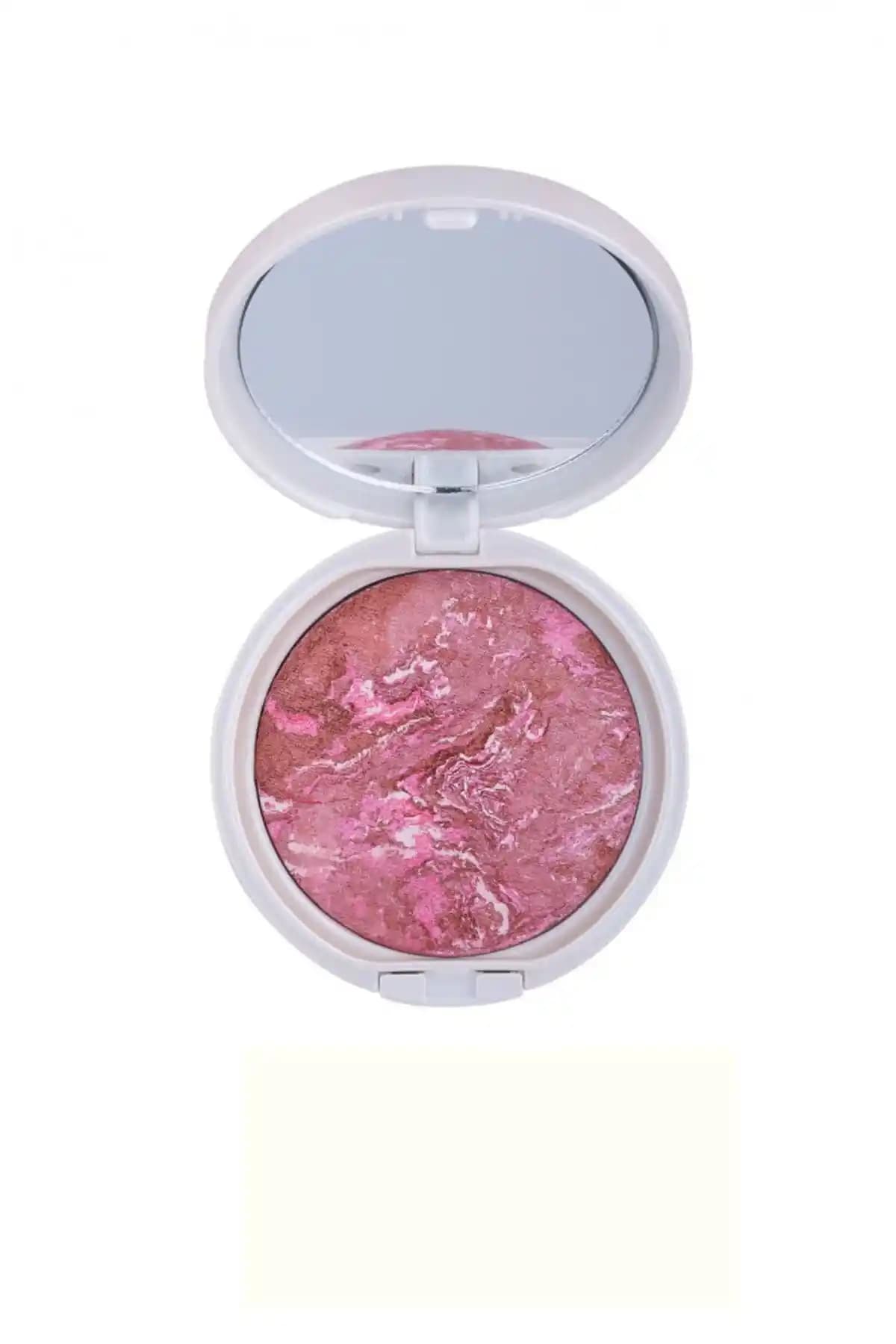 Gabrini Terracotta Blusher Allık Pembe Tonlar ve Işıltılı Görünüm İçin Uygun Bir Seçenek