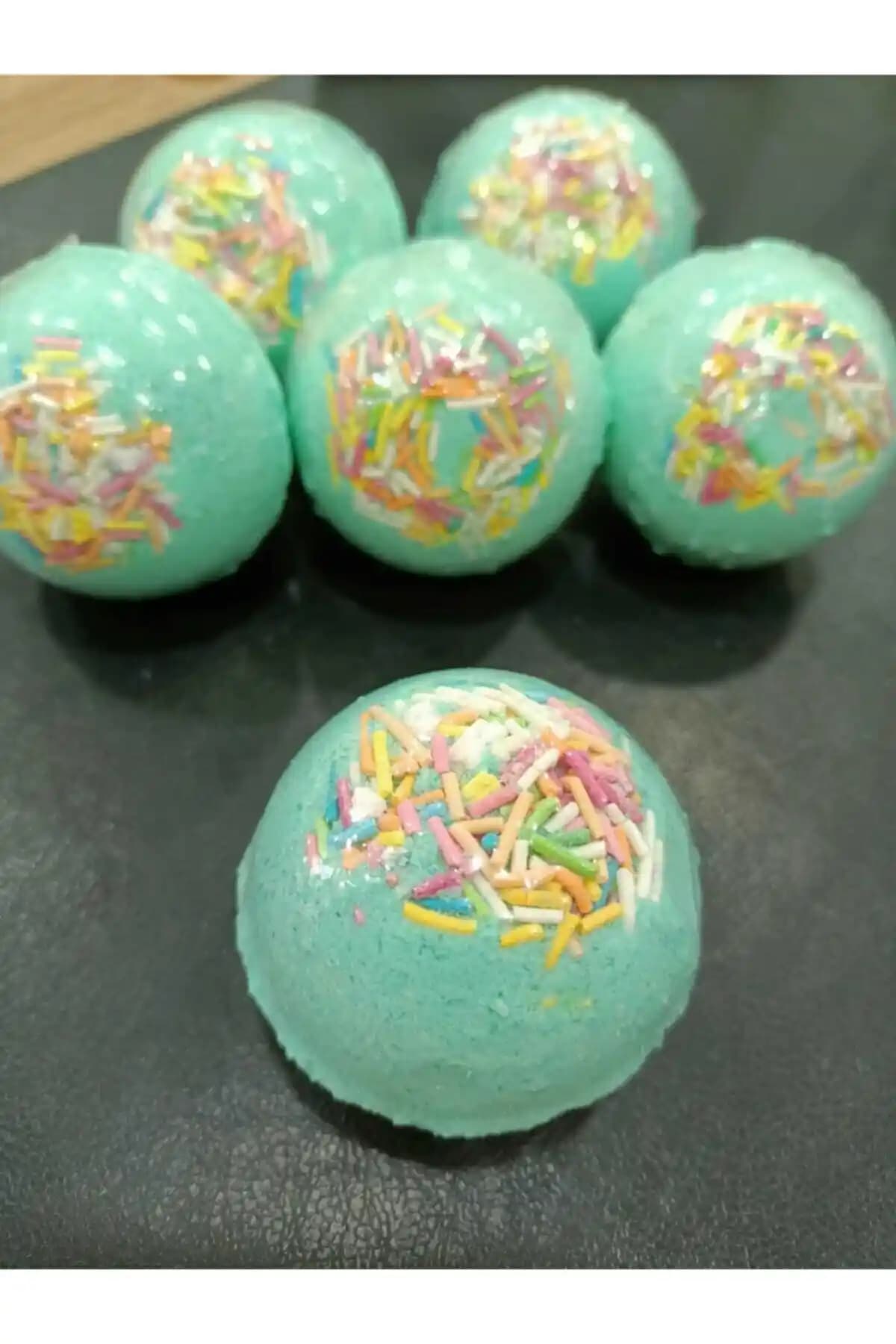 Joy Bomb Pedikür ve Nem Toplarıyla Doğal Cilt Bakımı Deneyimi