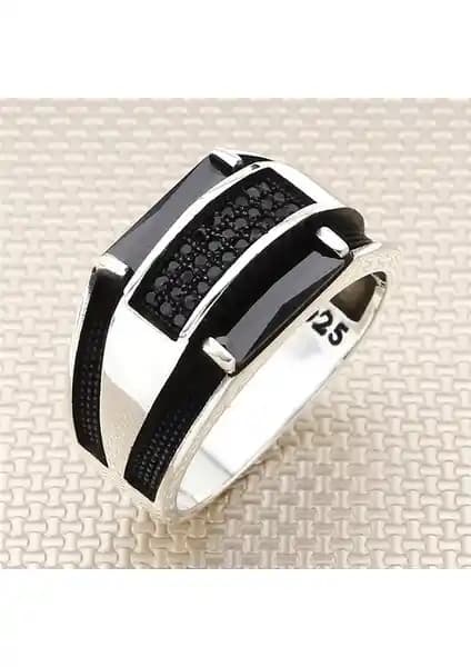 Prestige Gümüş Erkek Yüzük: Şık ve Dayanıklı Modern Tasarım Aksesuarı