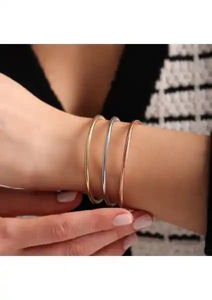 Sembol Gold Sarı Altın Esnek Bileklik: Şık ve Dayanıklı Kadın Takısı