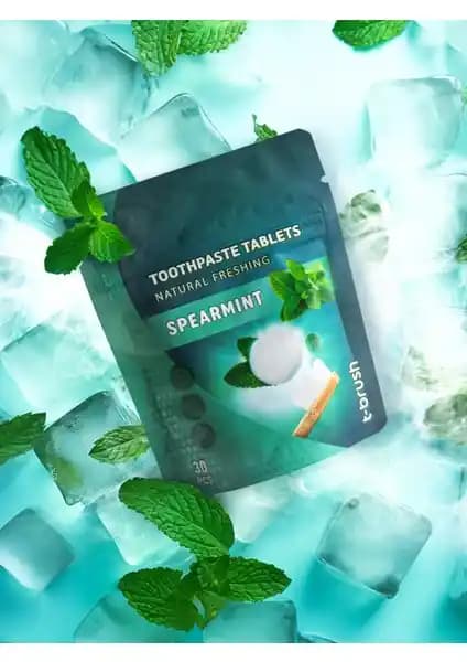 T-Brush Ürünleri Karşılaştırması: Aktif Karbonlu Diş Macunu ve Nane Aromalı Ağız Çalkalama Tableti