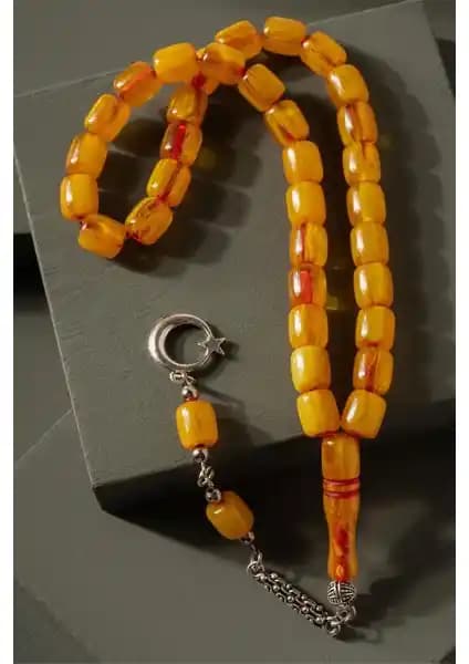 Yapay Kehribar Tesbih: Renk Geçişli ve Damar Desenli Tasarım Özellikleri