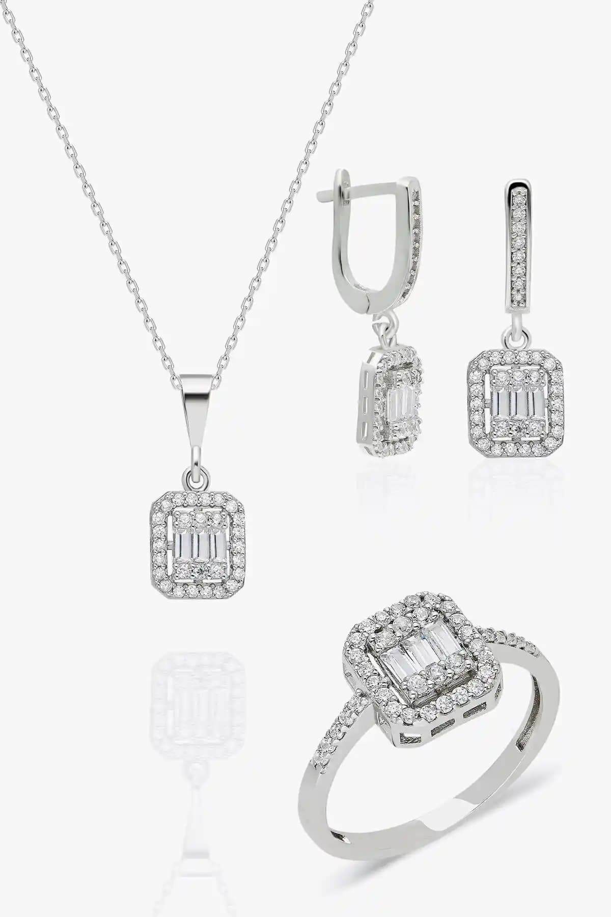 ACAR SİLVER 3'lü Baget Taşlı Kadın Gümüş Takı Seti Şıklık ve Kalitenin Buluşması