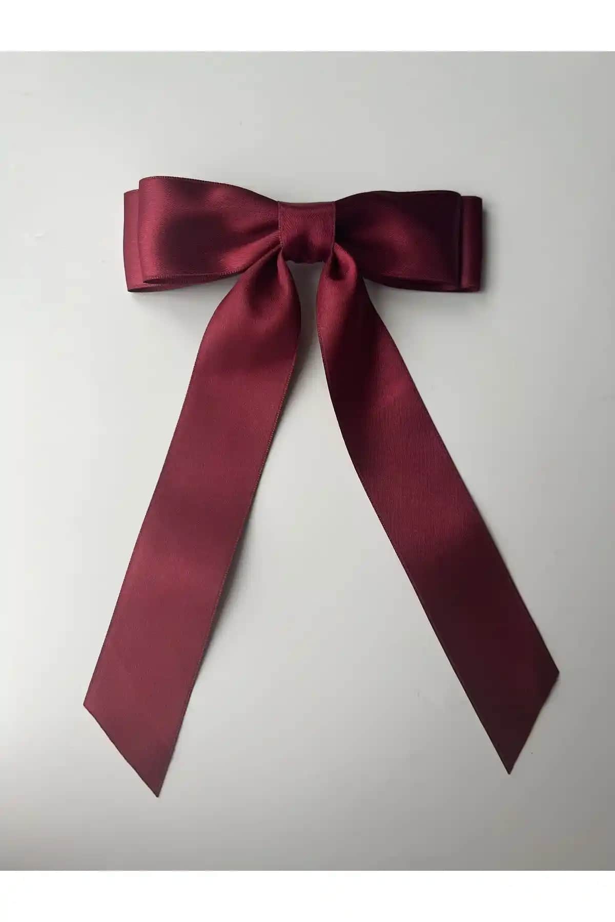 Alhifa Kadın Saten Fiyonk Otomatik Toka: Zarif ve Pratik Saç Aksesuarı