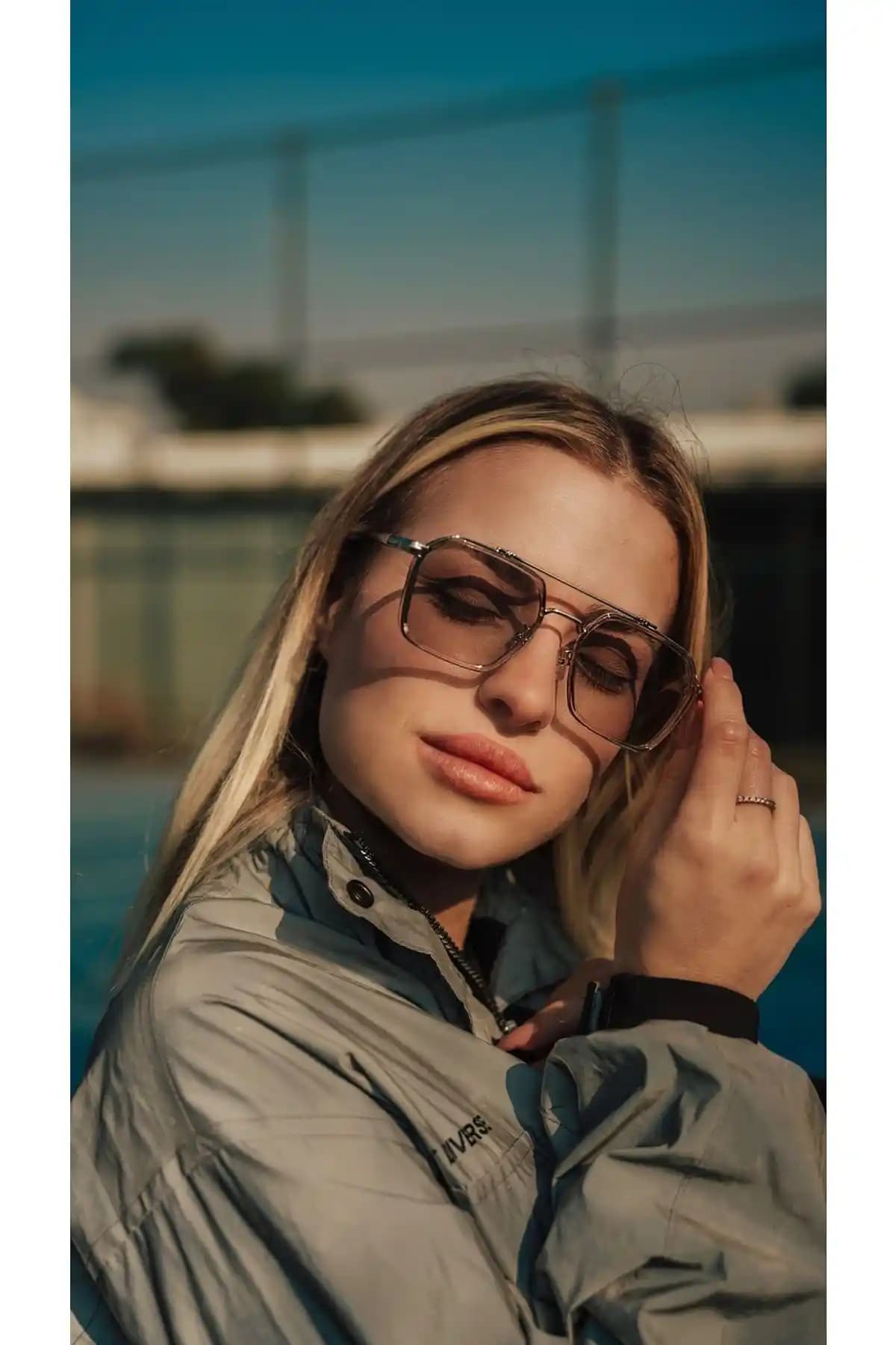 Angel Eyes Dikdörtgen Şeffaf Pembe Unisex Güneş Gözlüğü Modern ve Koruyucu Tasarım