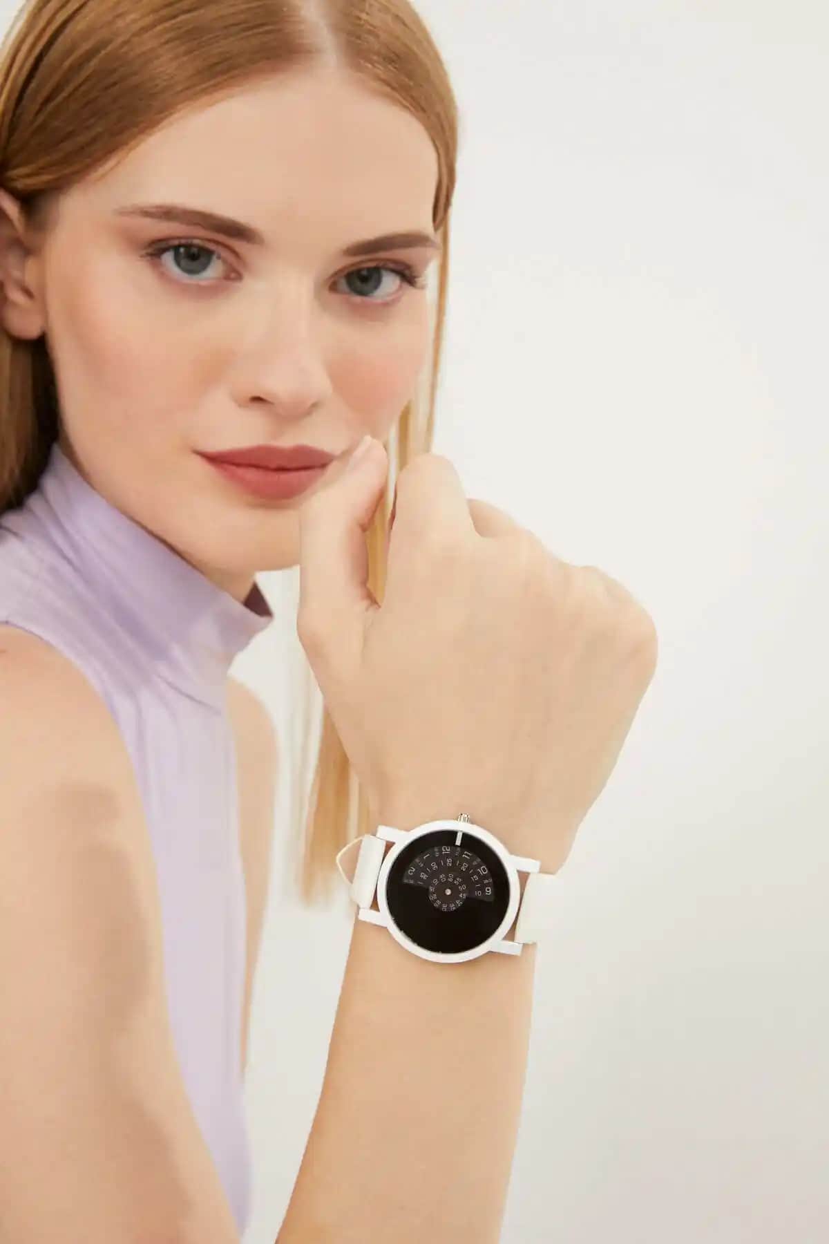 Aqua Di Polo 1987 Unisex Kol Saati: Şık ve Dayanıklı Tasarım ile Günlük Kullanım İçin Uygun