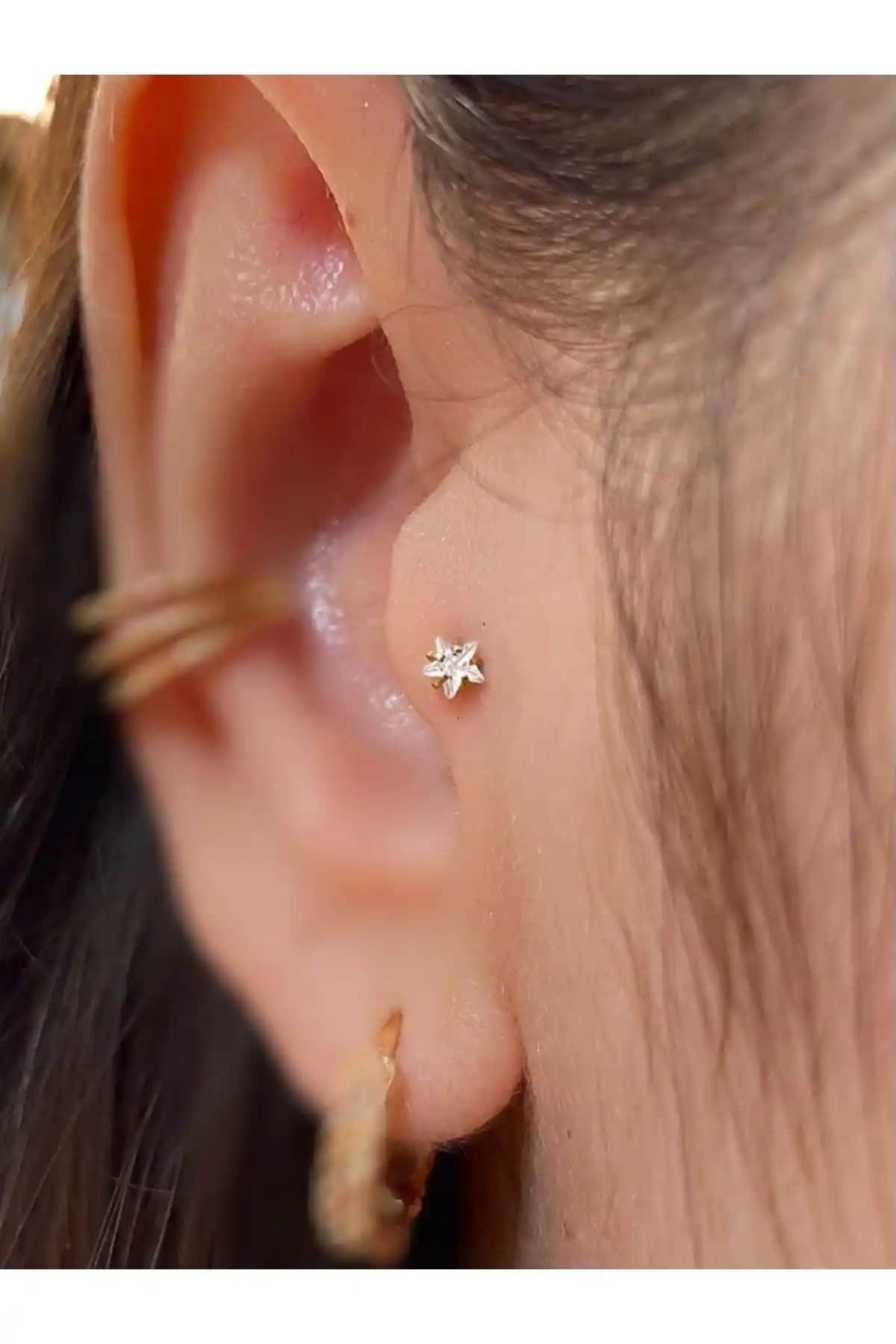 Arescollection Cerrahi Çelik Gold Renk Tek Taş Yıldız Tragus Piercing Tanıtımı ve Özellikleri
