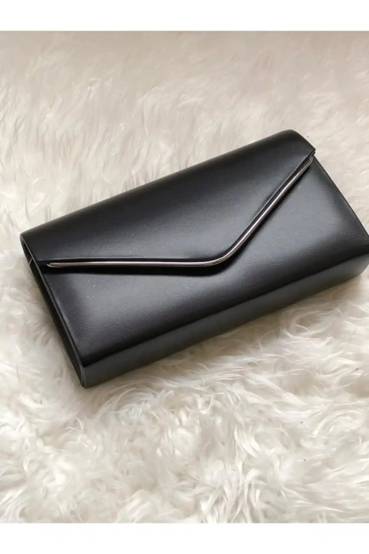 Armise Gold ve Bibags Siyah Çanta Karşılaştırması: Tasarım ve Kullanım Özellikleri