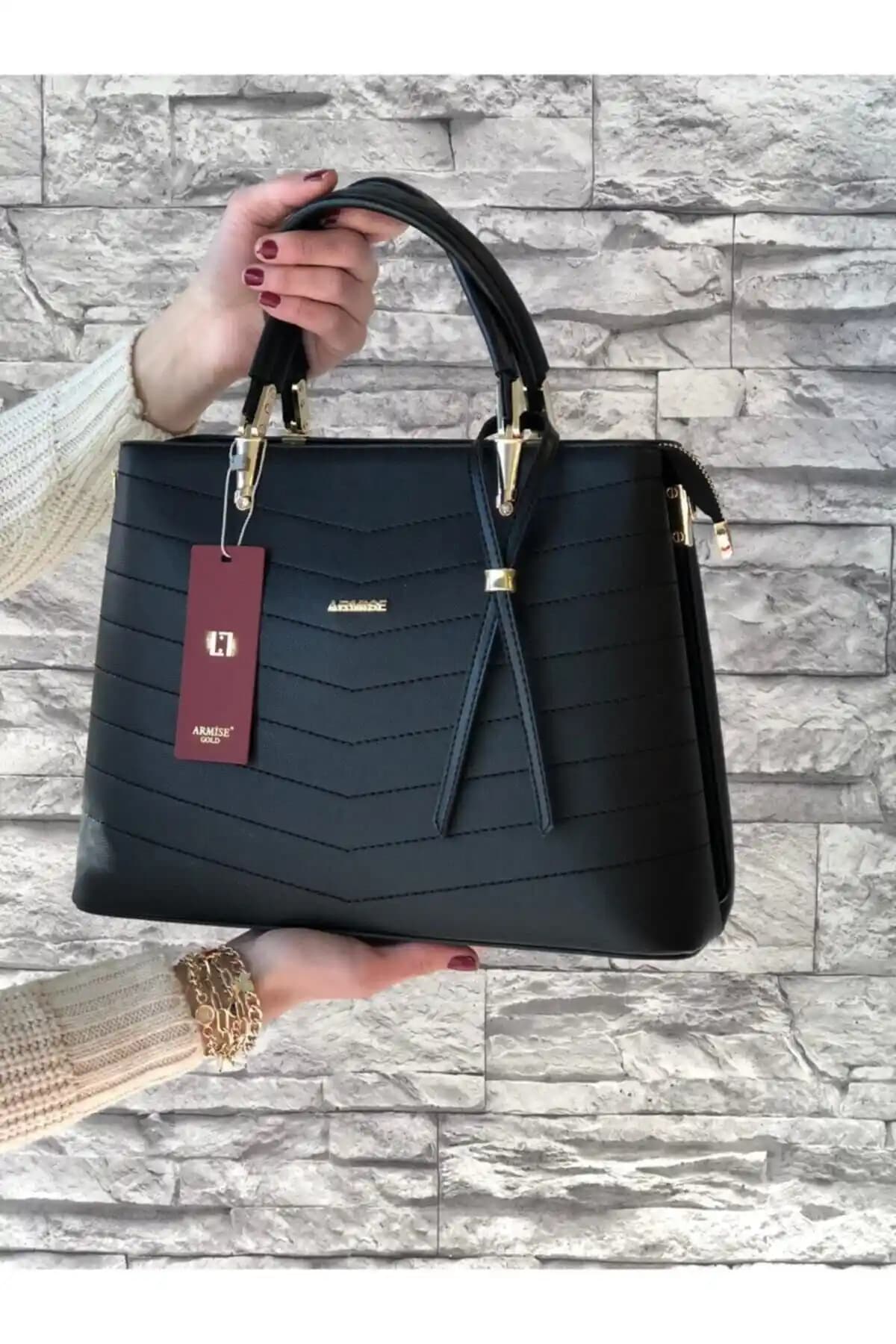 Armise Gold ve Vivaq Kadın Çantaları Karşılaştırması: Stil ve Kullanım Özellikleri
