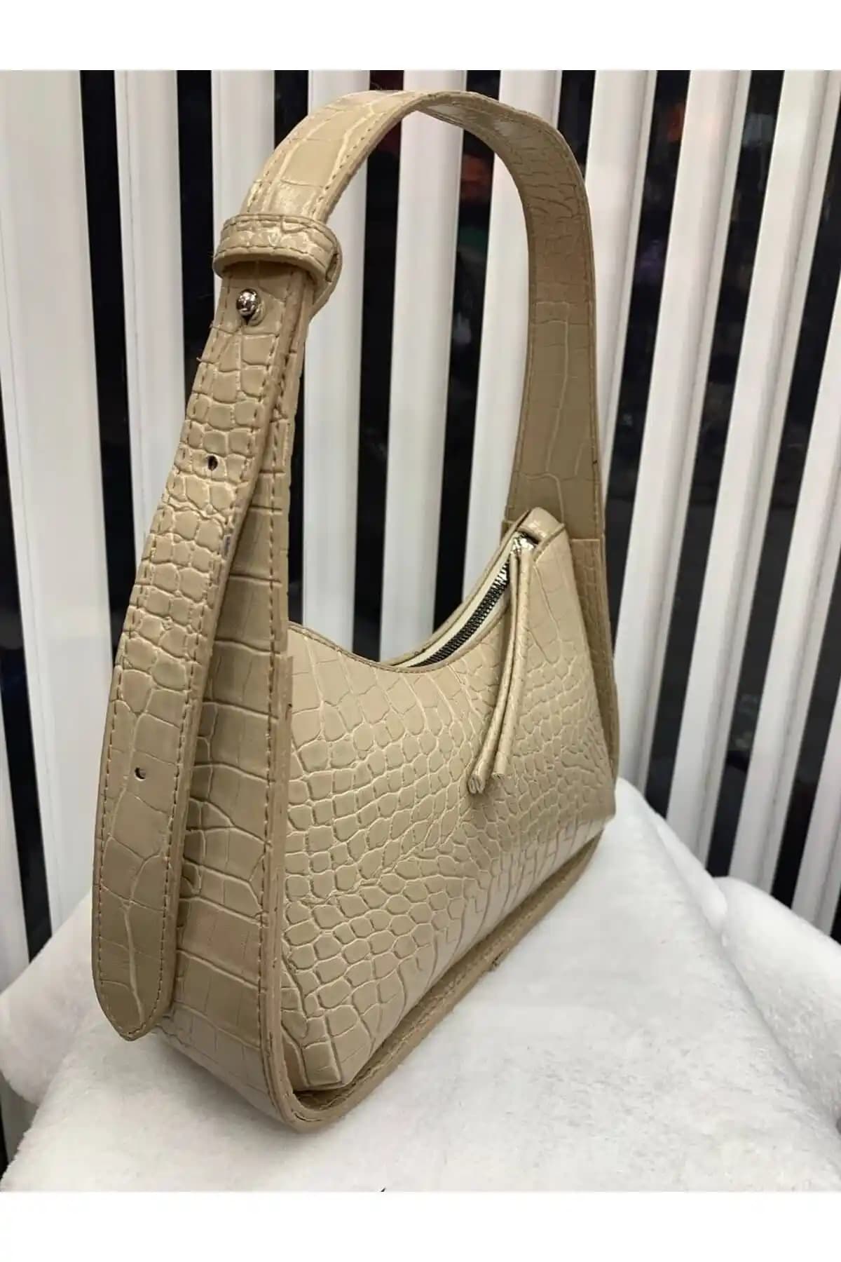 AsperaBag ve PurpleART Kadın Çantaları Karşılaştırması: Tasarım ve Fonksiyonellik Analizi