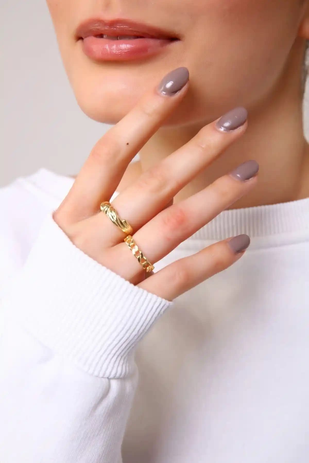 AURRARİ Gold Renk ve Kadın 3'lü Gold Yüzük Seti Karşılaştırması ve Özellikleri