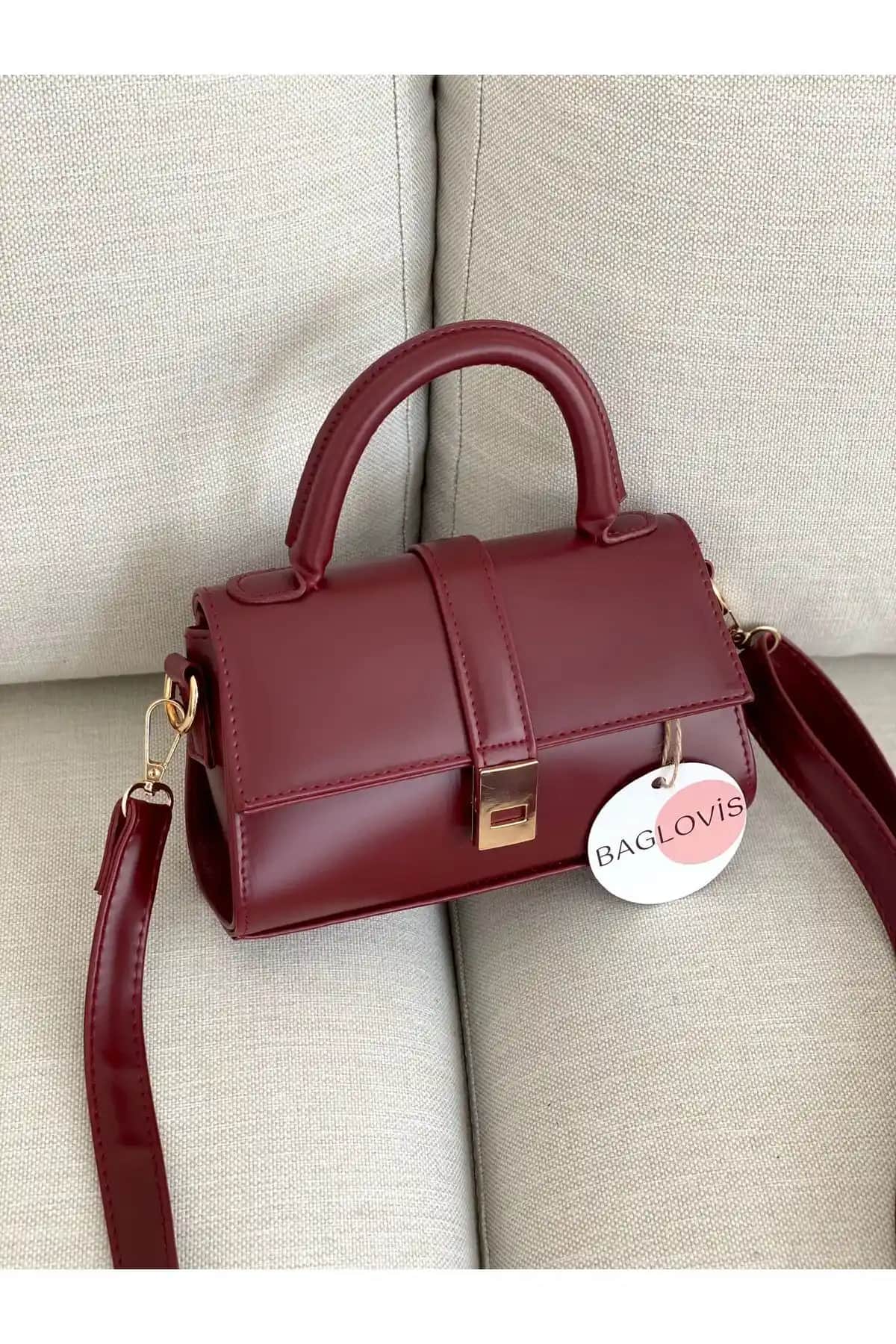 BAGLOVİS Mıla Mıknatıs Detaylı Kadın Omuz Çantası Şıklık ve Fonksiyonellik Bir Arada