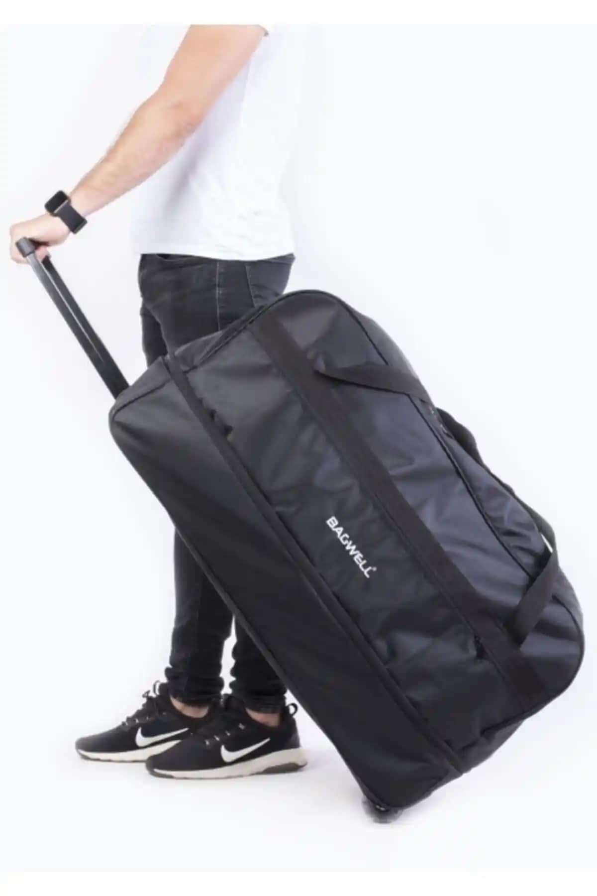 BAGWELL ve ESCAPE 203 Büyük Boy Körüklü Tekerlekli Seyahat Çantası Karşılaştırması