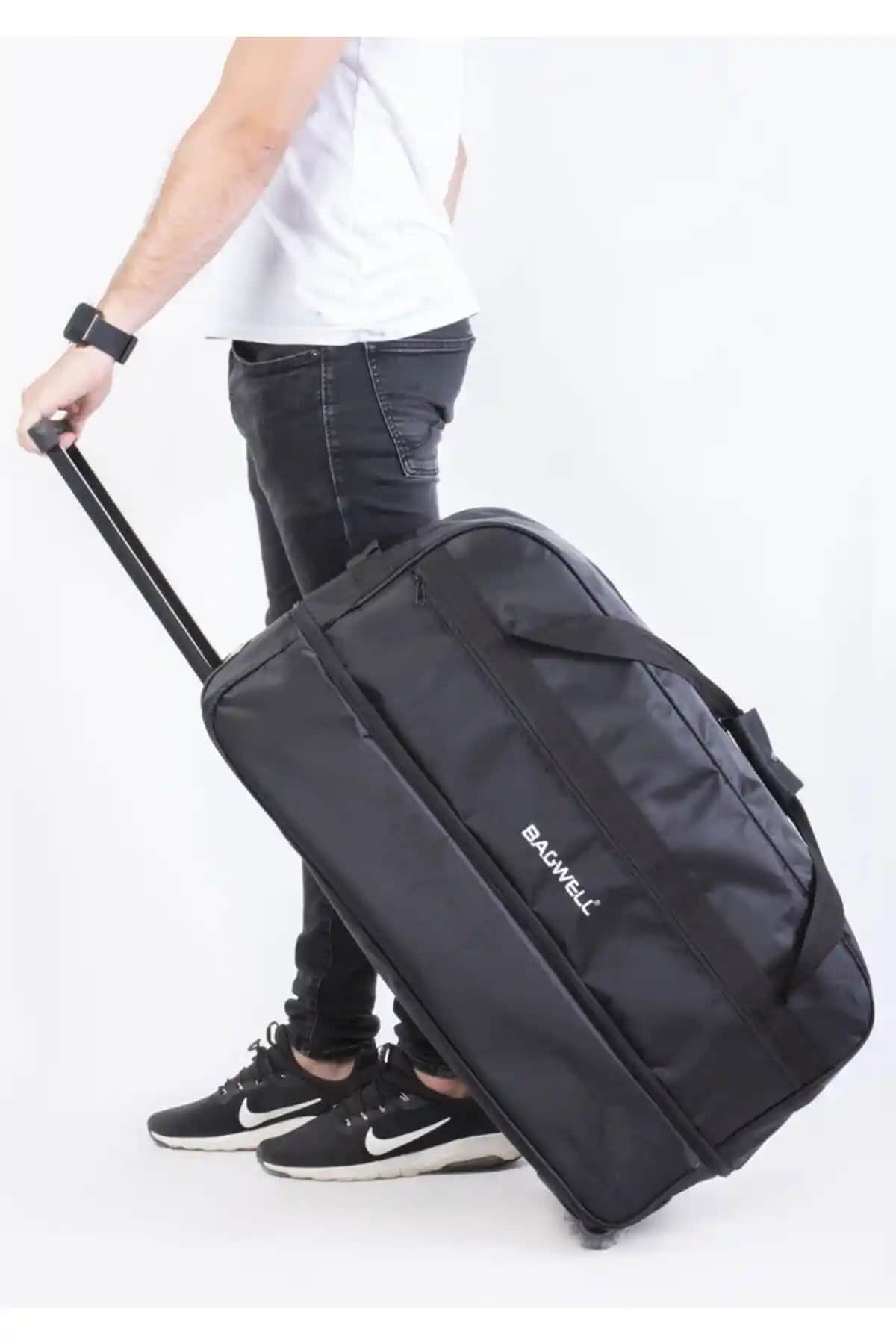 BAGWELL ve ESCAPE 203 Siyah Körüklü Tekerlekli Seyahat Çantalarının Detaylı Karşılaştırması