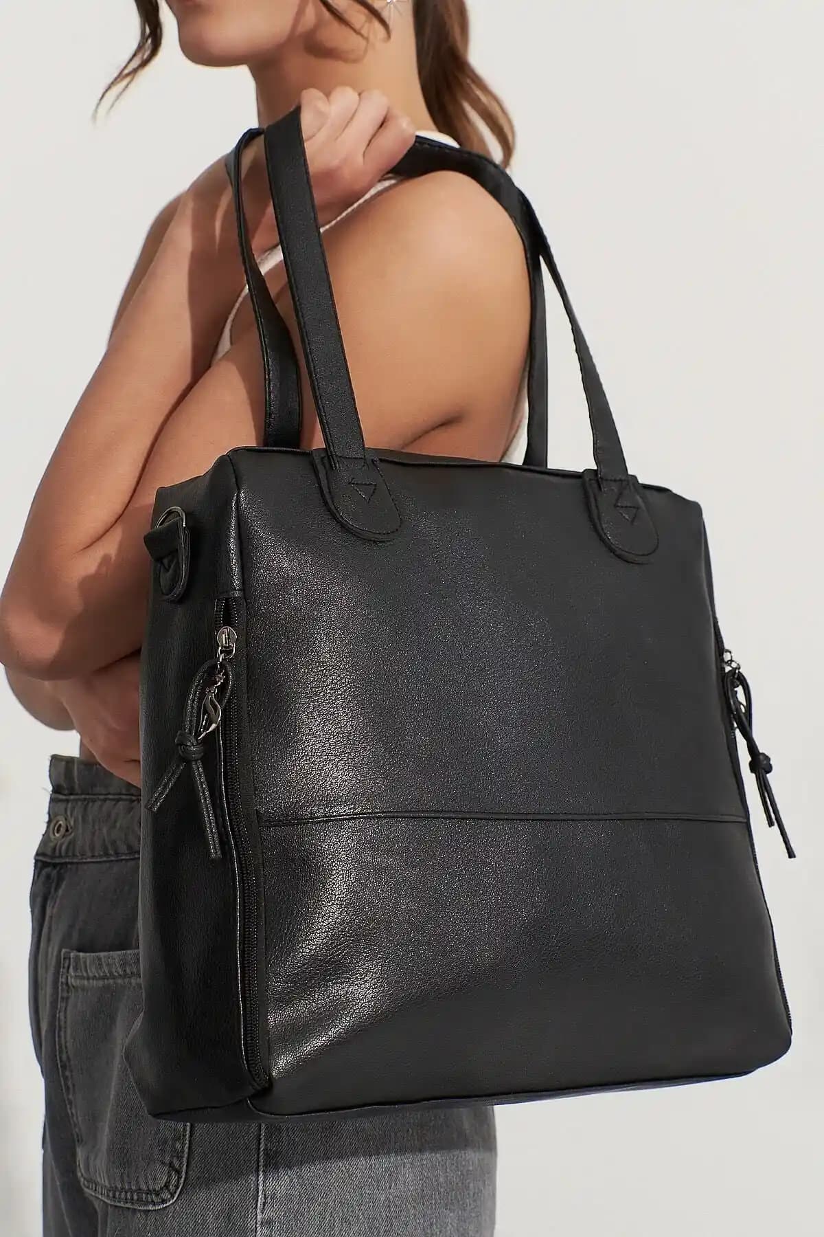 Bagzone ve HAPBUY Kadın Siyah Omuz Çantası Karşılaştırması ve Özellikleri