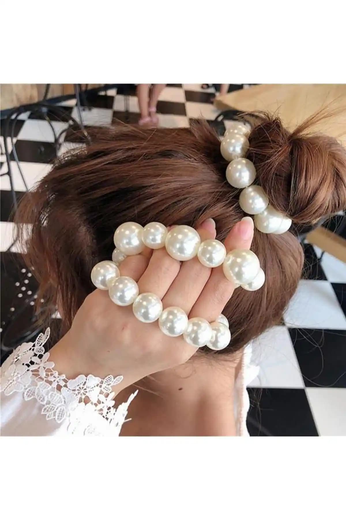 BAHELS İnci Detaylı Lastik Toka: Şık ve Dayanıklı Saç Aksesuarı