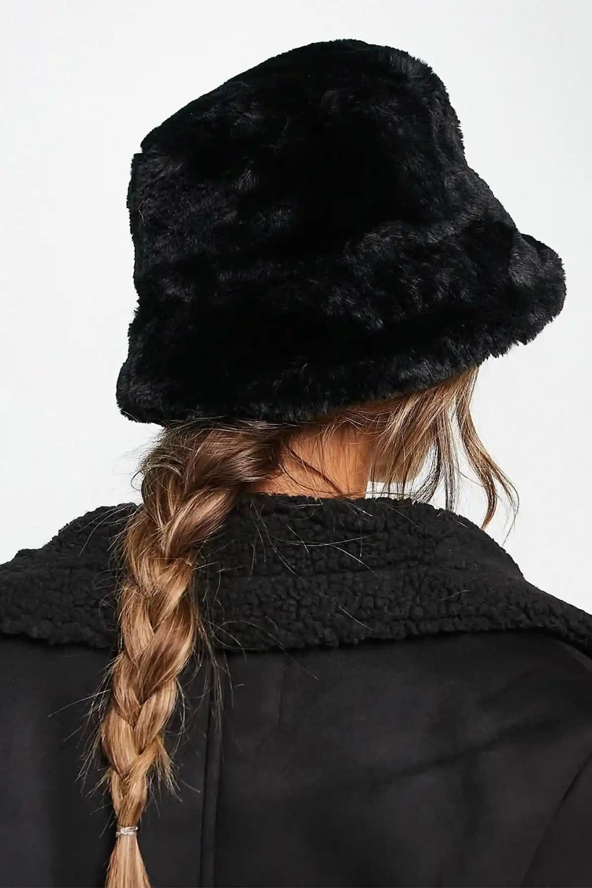 BAHELS Siyah Peluş Yuvarlak Dokulu Bucket Şapka Modern ve Çok Sezon Kullanımlı Tasarım