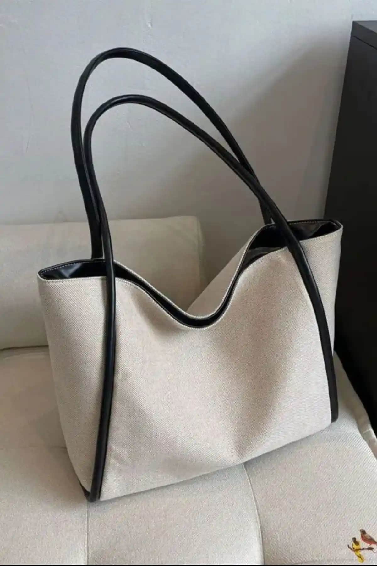 BAHELS STD ve Top All BAG Siyah Çanta Karşılaştırması: Tasarım, Malzeme ve Kullanım Özellikleri