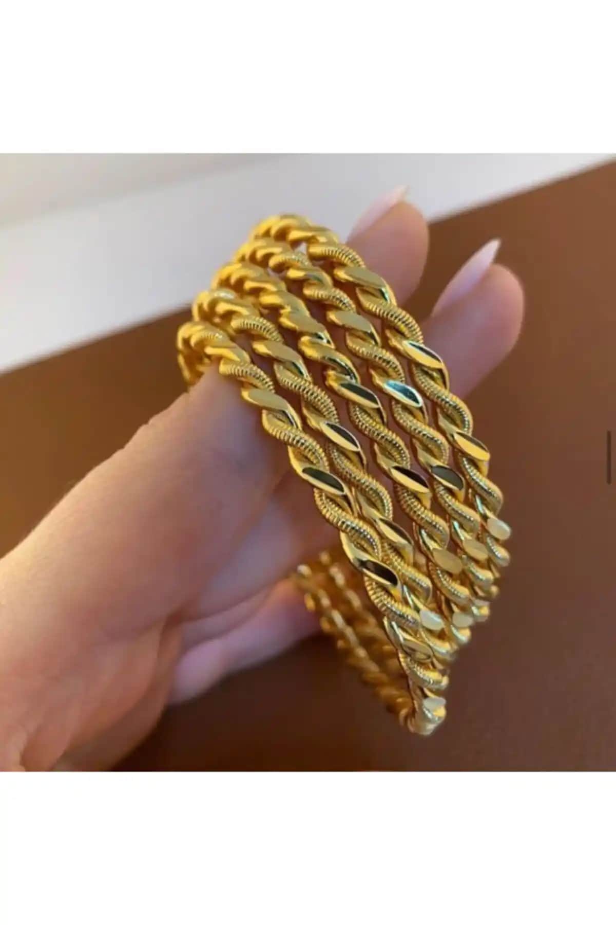 Barış Gold ve Çağrı Gümüş Altın Kaplama Bileziklerin Karşılaştırması