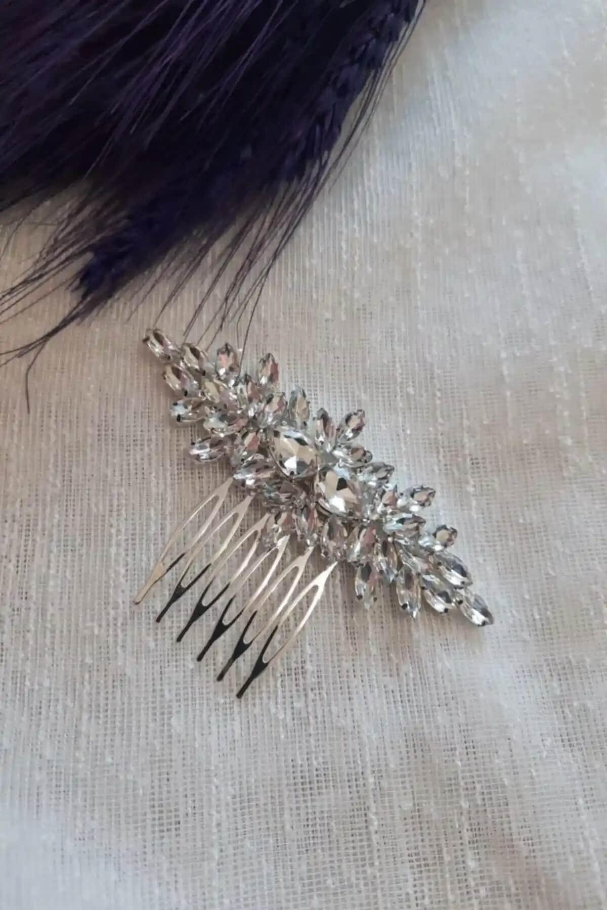 BB Wikiki Kristal Taşlı Taraklı Saç Tokası: Zarif ve Şık Gelin Aksesuarı Seçenekleri