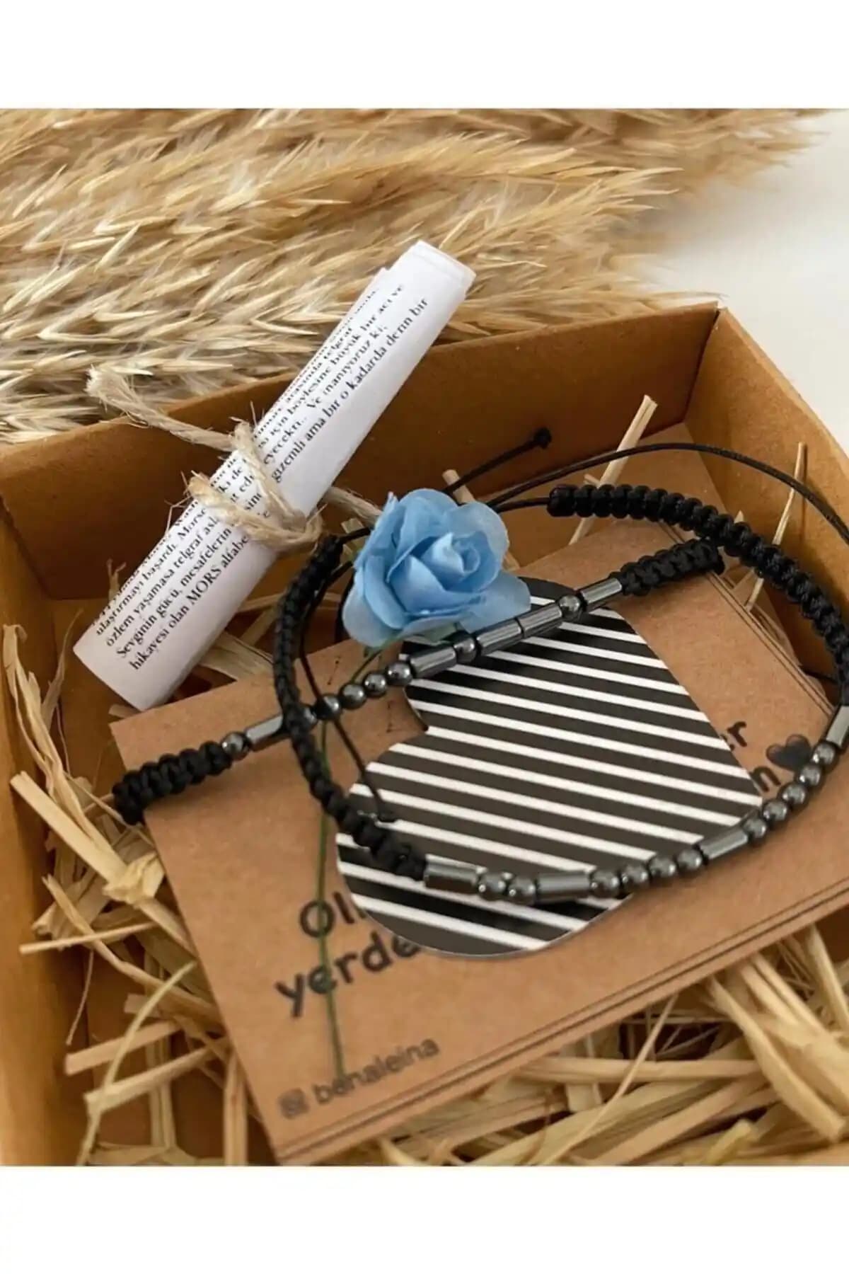 Ben Aleina ve TAKIMAKI Mors Alfabesi Bileklik Karşılaştırması ve Kullanıcı Yorumları