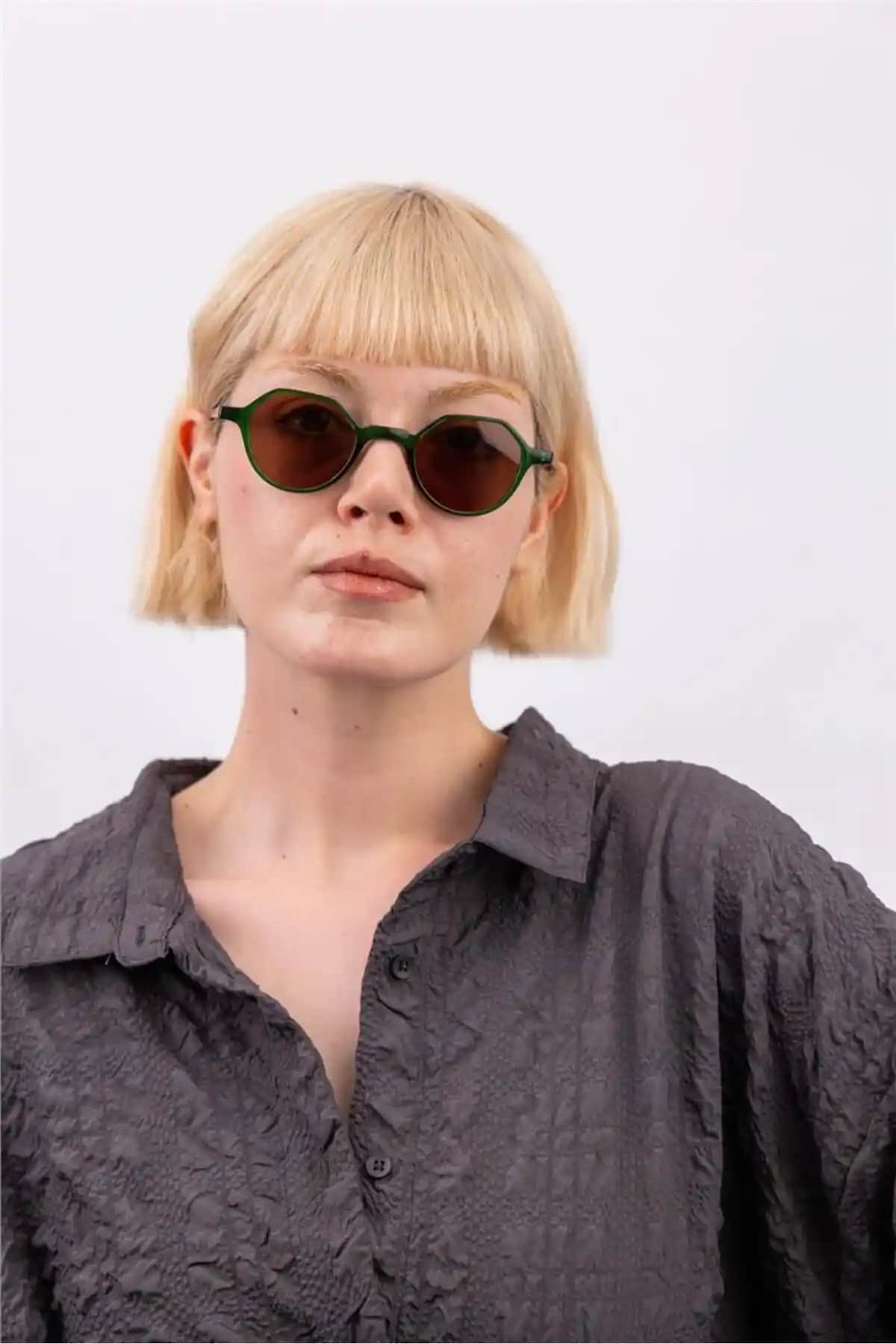 Bilge Karga Güneş Gözlükleri Karşılaştırması: Paula Leopard ve Seldan Green Modelleri