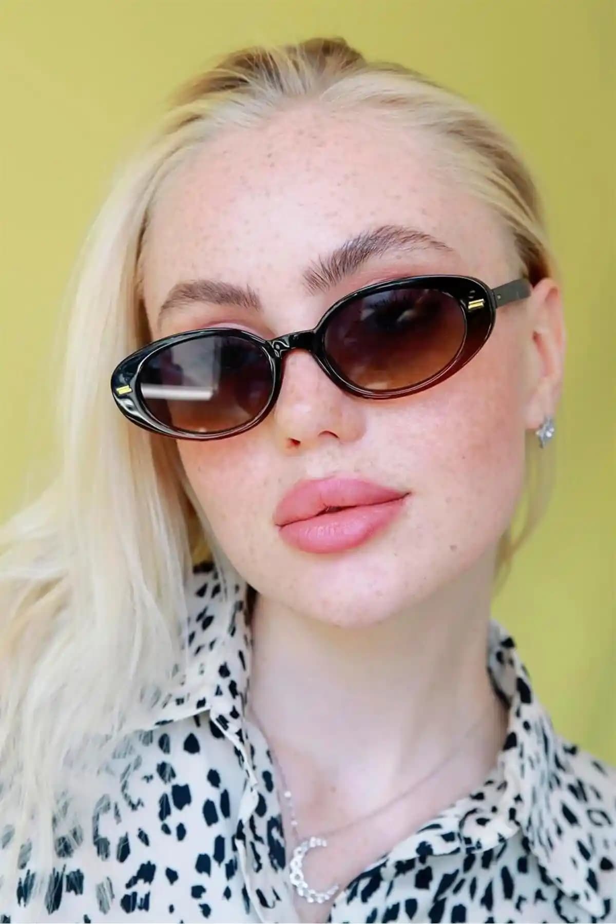 Bilge Karga Seldan Green Nude Green ve CLAES Cannes Leopard Güneş Gözlüğü Karşılaştırması