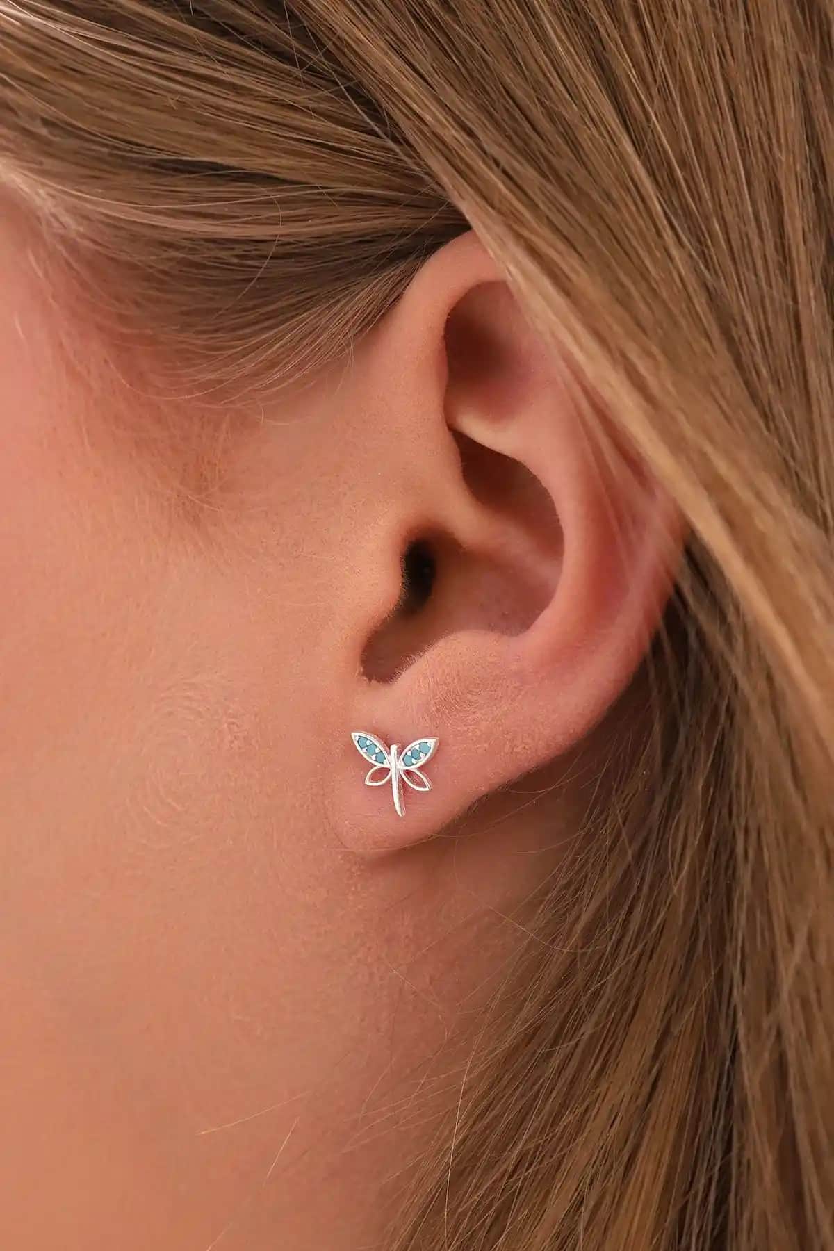 Bilsen Store 925 Ayar Gümüş Turkuaz Taşlı Yusufçuk Küpe: Şıklık ve Dayanıklılığın Buluşması