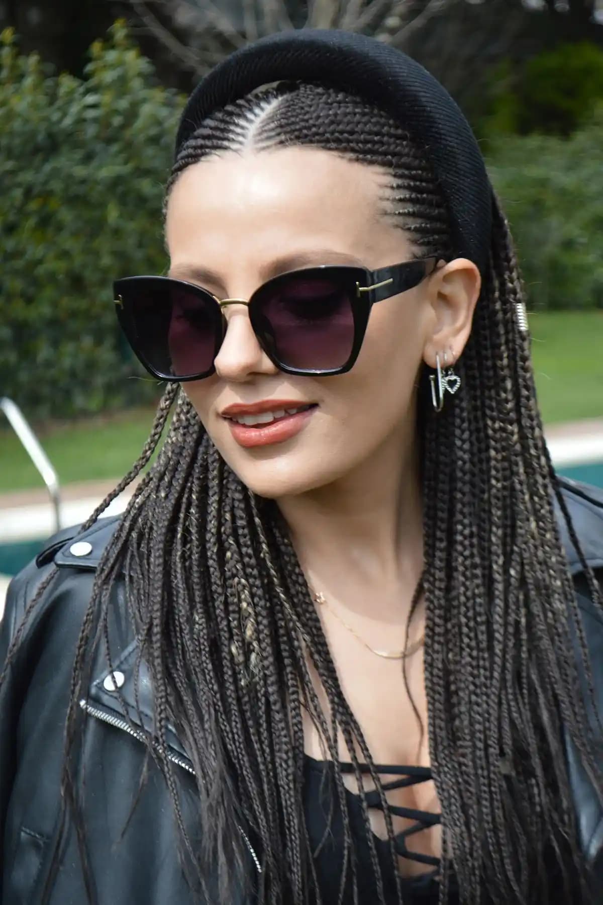 By Harmony Siyah Kadın Güneş Gözlüğü: Şıklık ve Koruma Sunan Modern Aksesuar