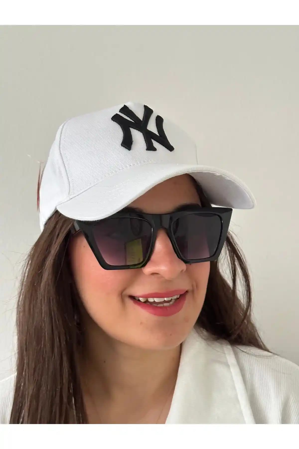 BY SCK NY New York Siyah Unisex Şapka - Şıklık ve Fonksiyonellik Bir Arada