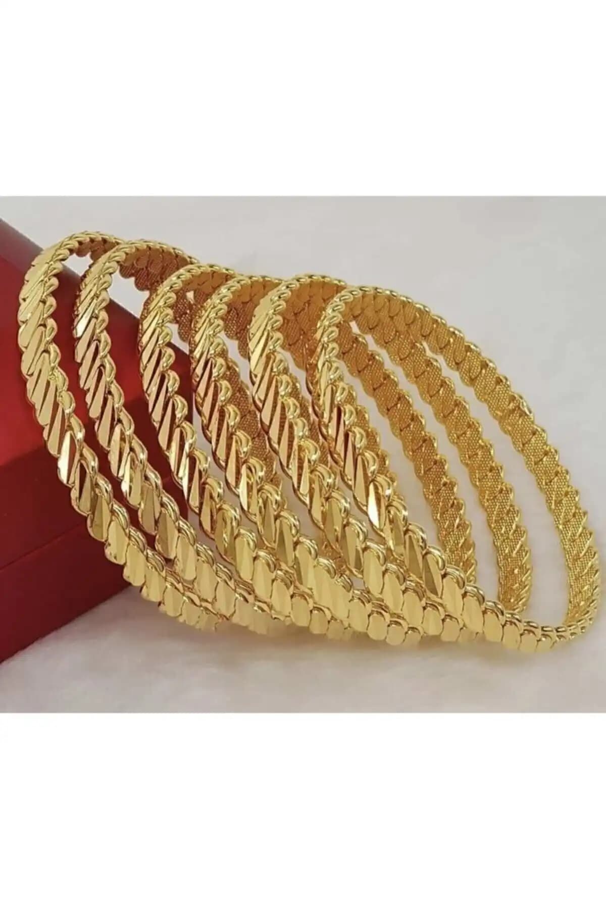 Çağrı Gümsü ve Yılmaz Gold Bilezikleri Karşılaştırması: Özellikler ve Kullanıcı Yorumları 1