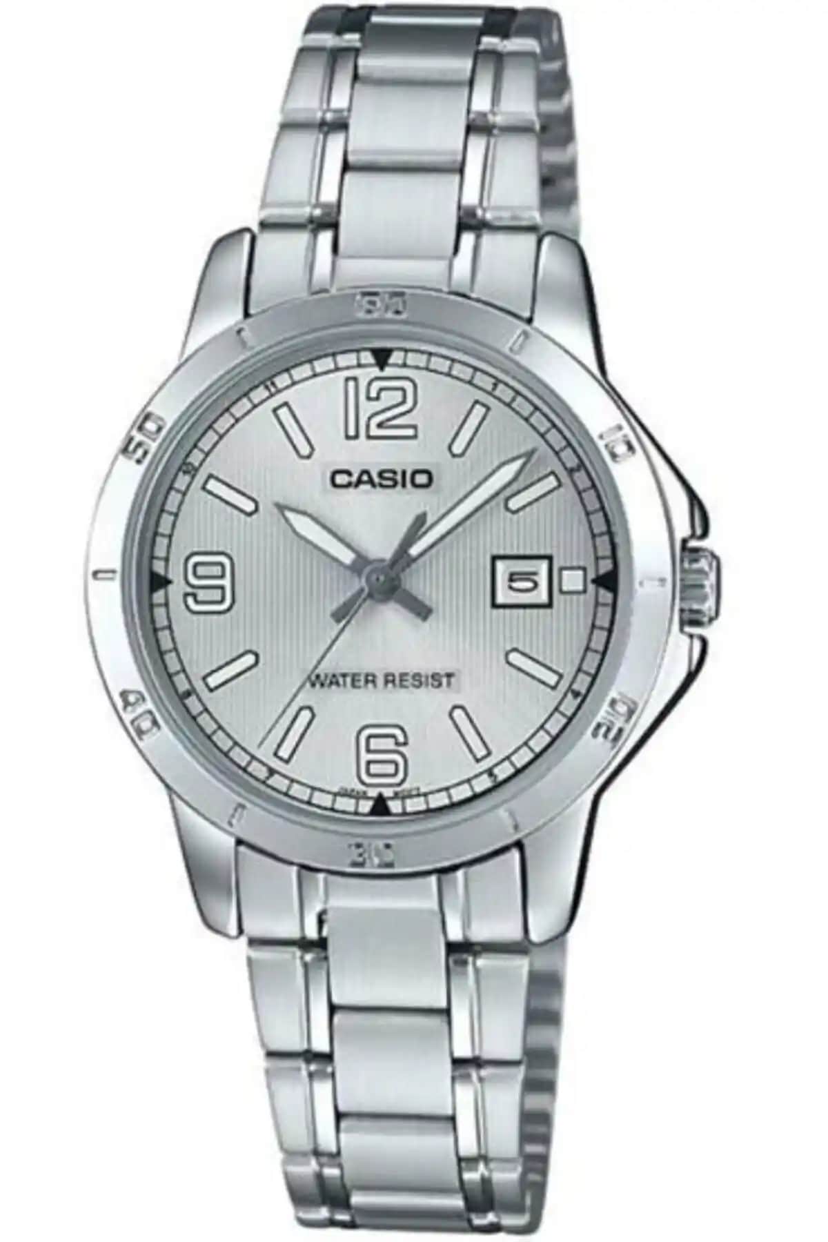 Casio Ltp-v004d-7b2udf ve Ltp-v005d-2budf Saatleri Karşılaştırması