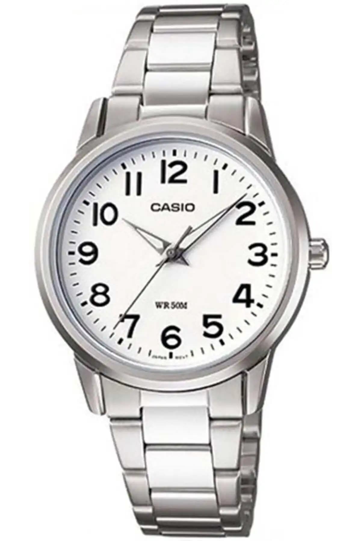 Casio LTP-V004D-7BUDF ve LTP-1303D-7BVDF modellerinin detaylı karşılaştırması 2