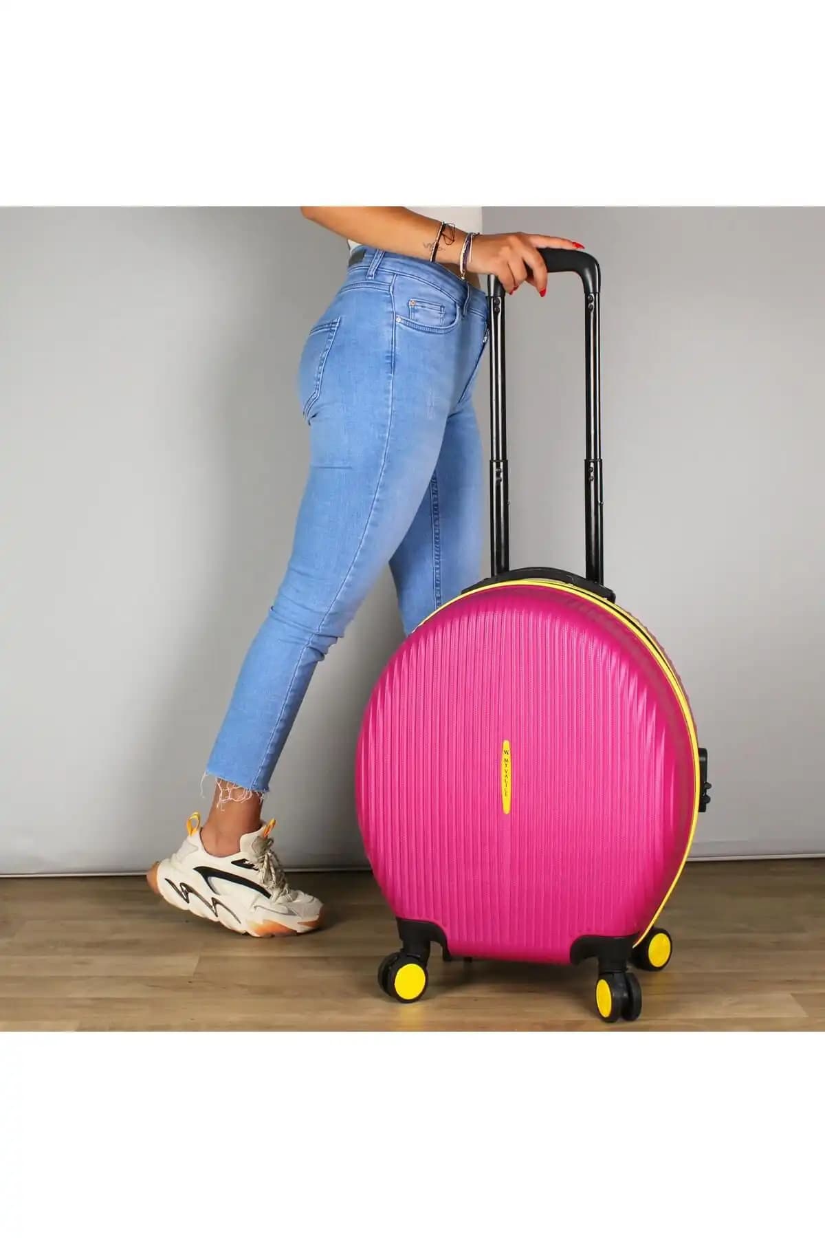 ÇÇS 5167 ve My Valice Bubble Abs Valiz Karşılaştırması: Özellikler ve Kullanıcı Yorumları 2