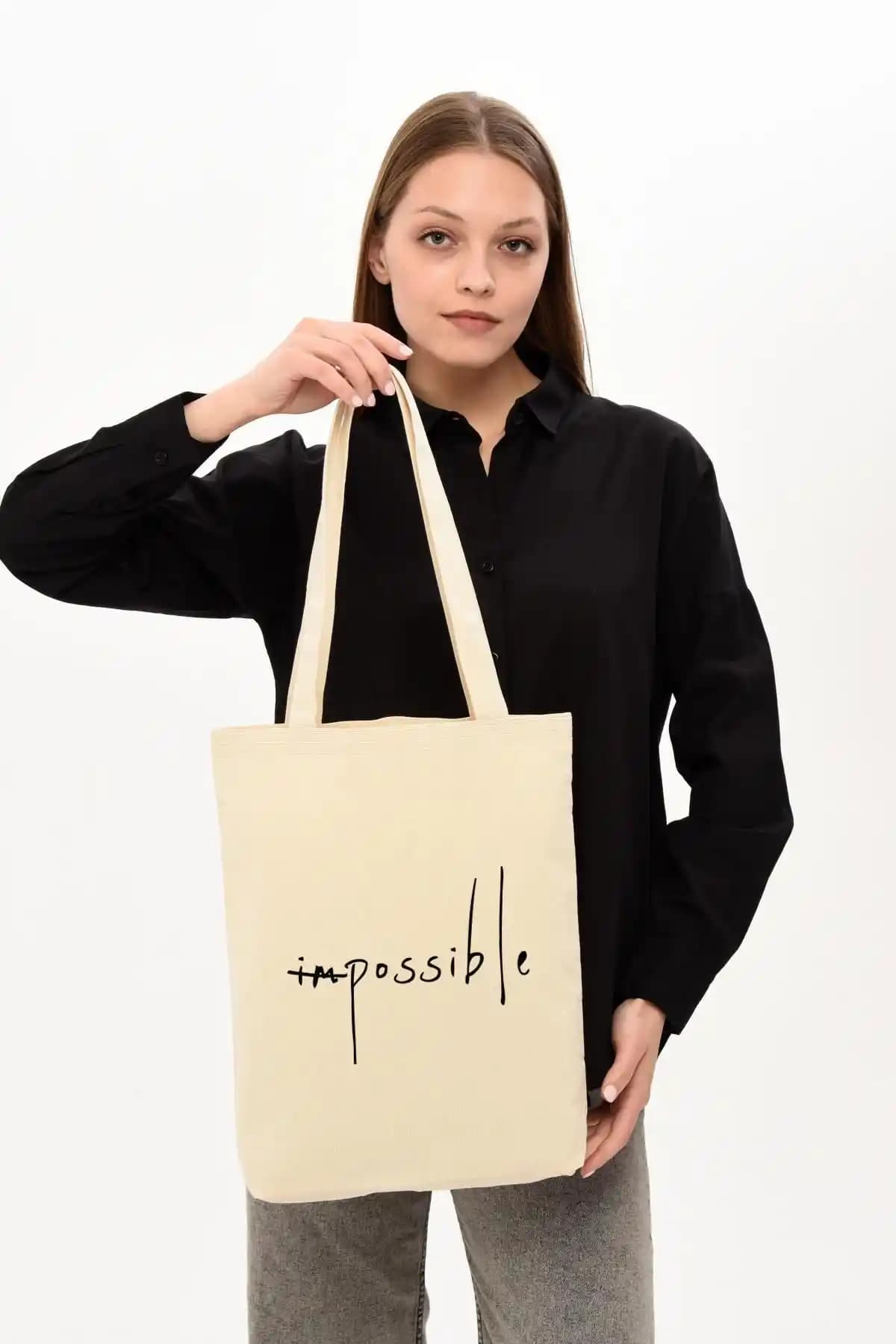 Çınar Bez Çanta Kanvas Impossible Bez Çanta: Şıklık ve Dayanıklılık Sunan Günlük Kullanım Modeli