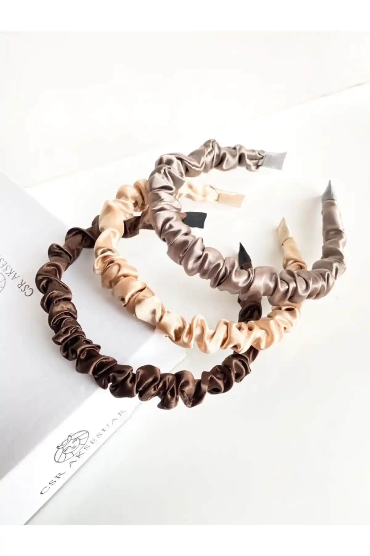 CSR AKSESUAR 3'lü Klasik Taç Seti: Şık ve Rahat Kullanım için Ideal Aksesuar