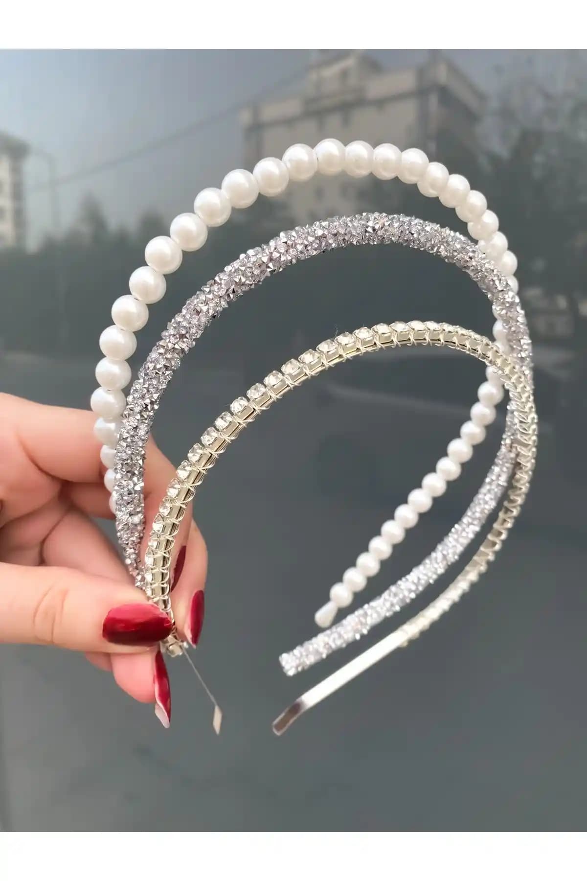 CSR Aksesuar 3'lü Saten İnci ve Taşlı Taç Seti Şıklık ve Zarafetin İdeal Kombinasyonu