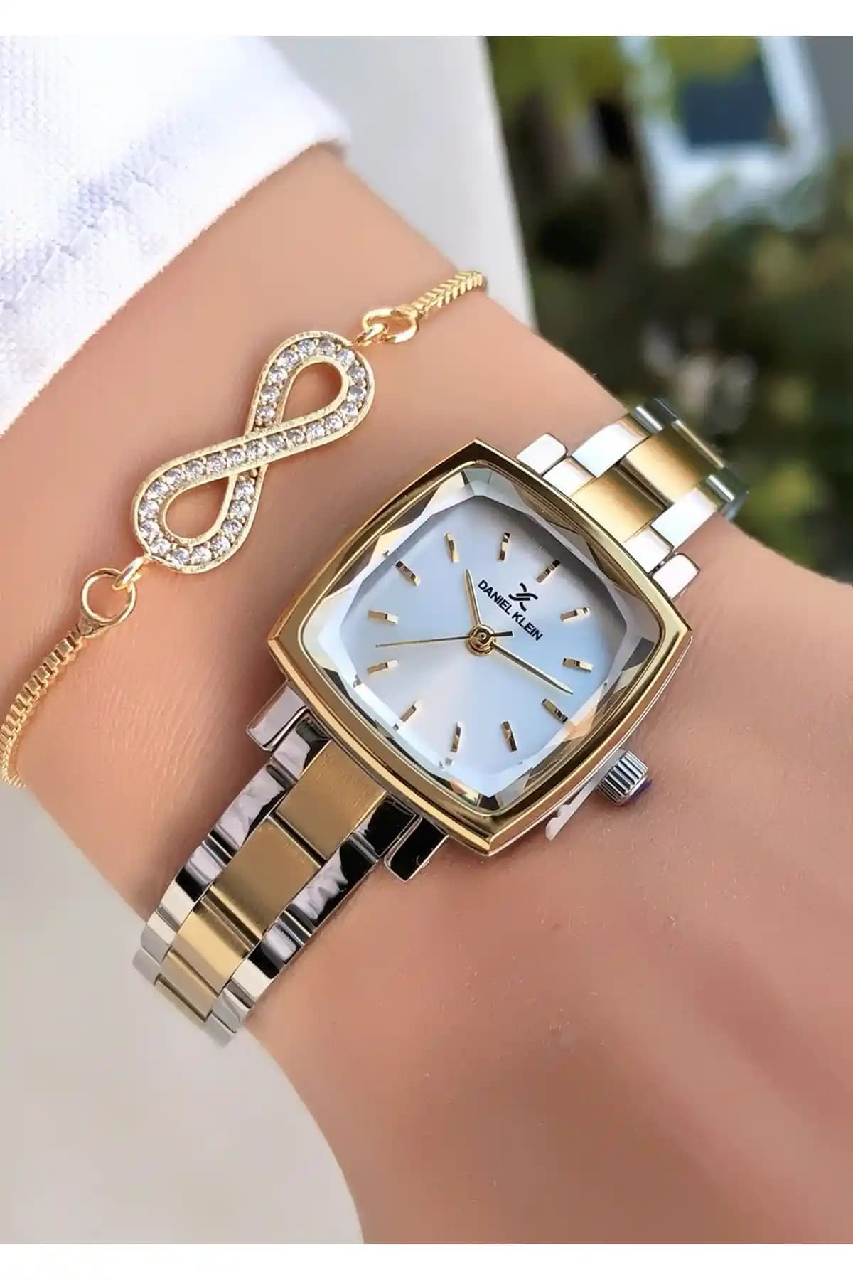 Daniel Klein Yeni Sezon Altın Renkli Su Geçirmez Kadın ve Çocuk Kol Saati Tanıtımı