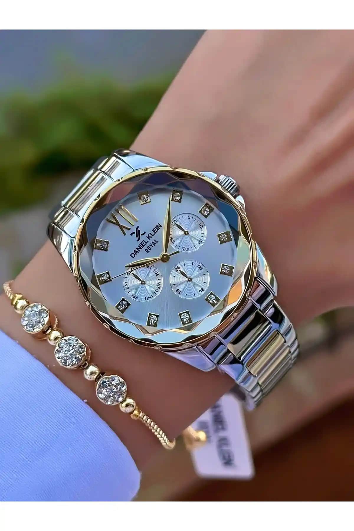 Daniel Klein Yeni Sezon Kadın Kol Saati Şıklık ve Güvenilirliği Bir Arada Sunar