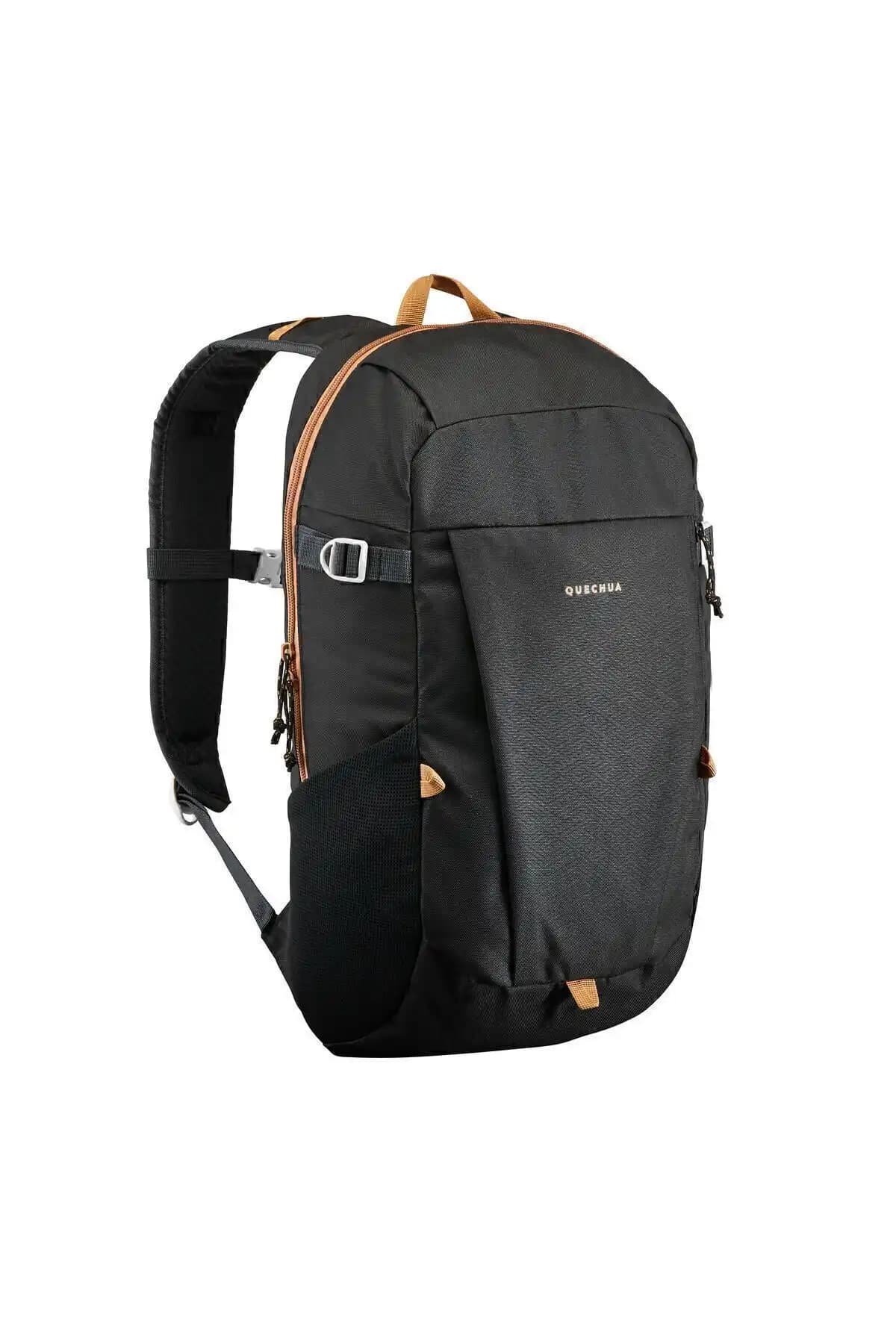 Decathlon Quechua Doğa Yürüyüşü ve Outdoor Sırt Çantası Karşılaştırması 2
